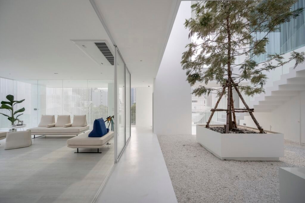 Unknown Surface Studio – Casa Lienzo (Rungkit Charoenwat) (4)