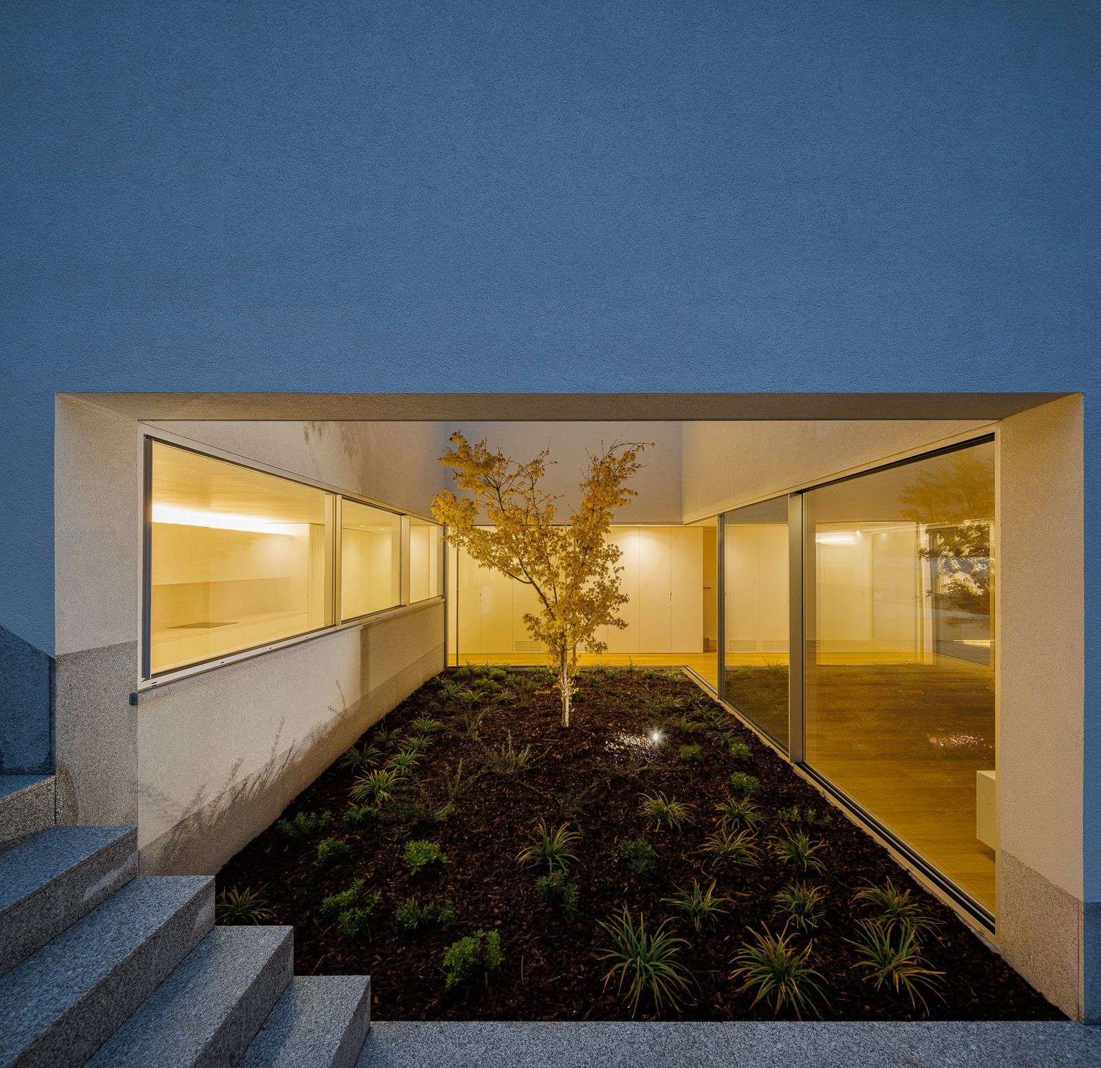 Casa em Santa Marinha em Lousada com Arquitectura Helder Rocha A