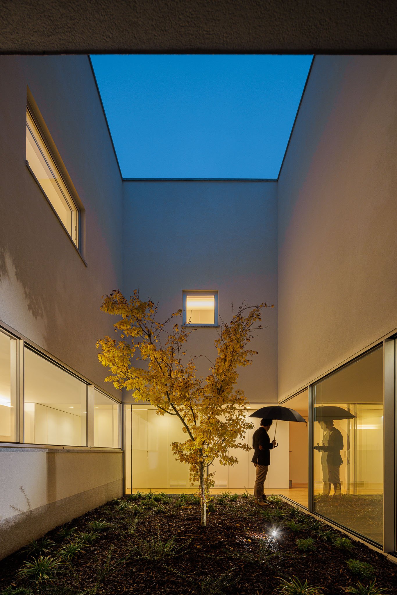 Casa em Santa Marinha em Lousada com Arquitectura Helder Rocha A