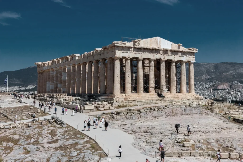 Acr&oacute;polis de Atenas el front&oacute;n occidental del Parten&oacute;n vuelve a ser visible tras 220 a&ntilde;os