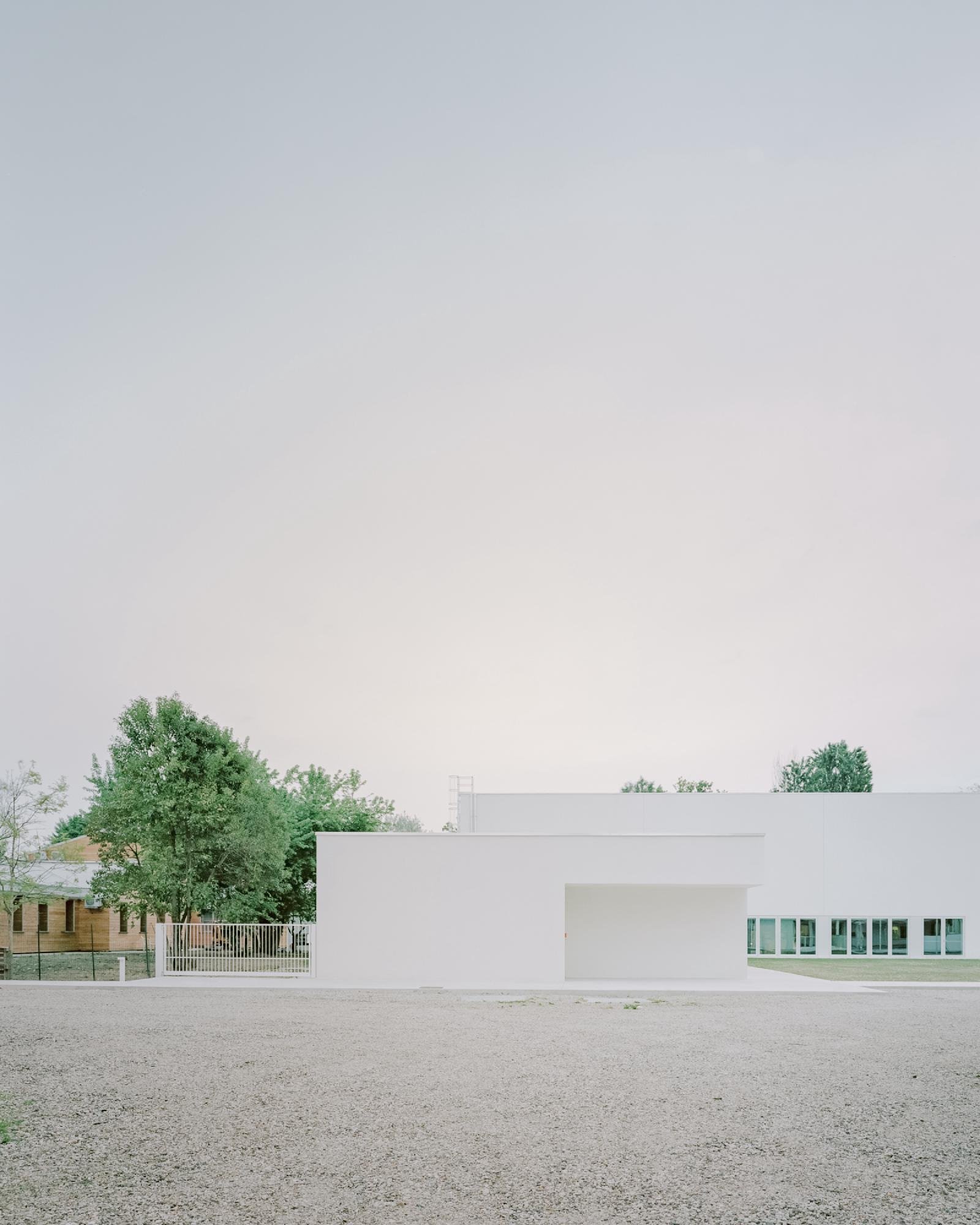 Belfanti + Malacarne – Gimnasio de colegio (Aldo Amoretti) (1)