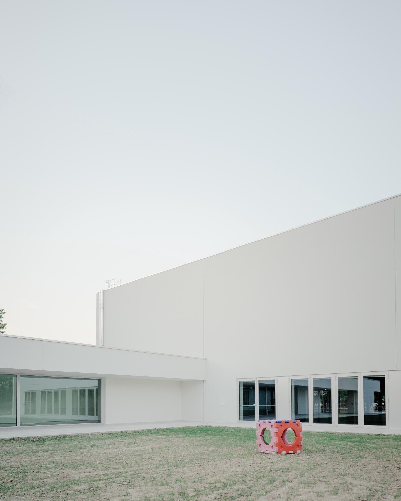 Belfanti + Malacarne – Gimnasio de colegio (Aldo Amoretti) (6)