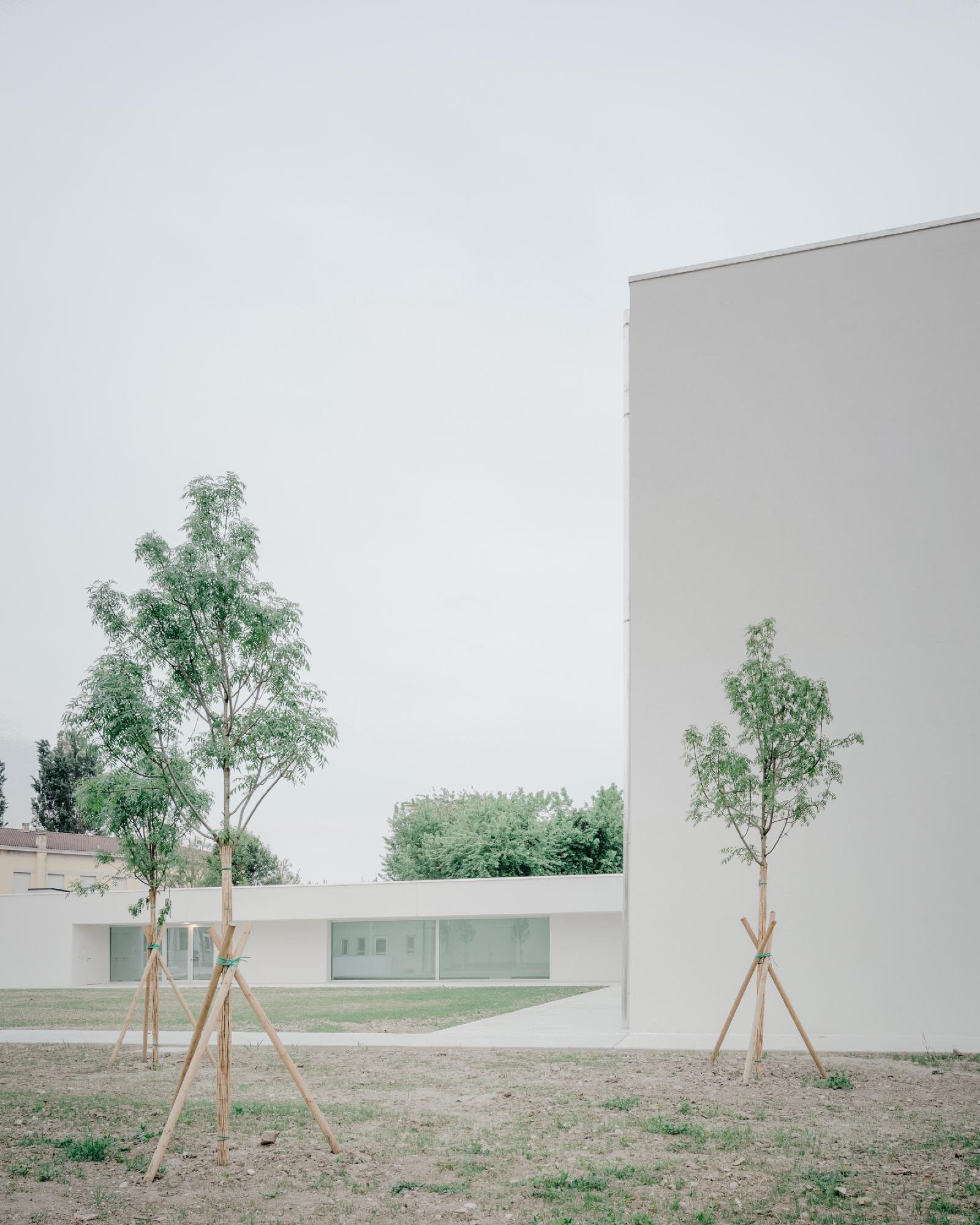 Belfanti + Malacarne – Gimnasio de colegio (Aldo Amoretti) (9)