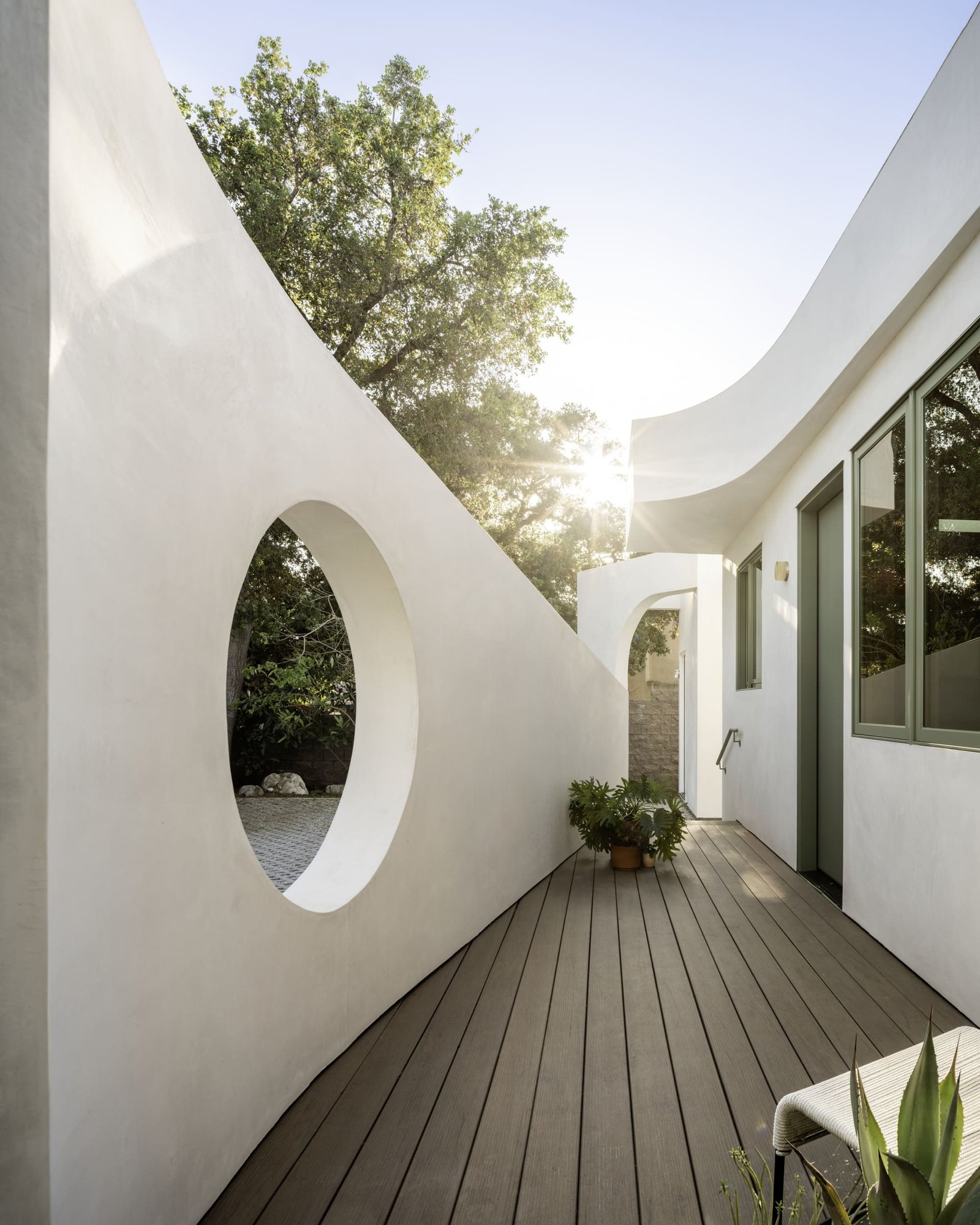 Cover Architecture &ndash; Moongate ADU (Leonid Furmansky) AeB (12)