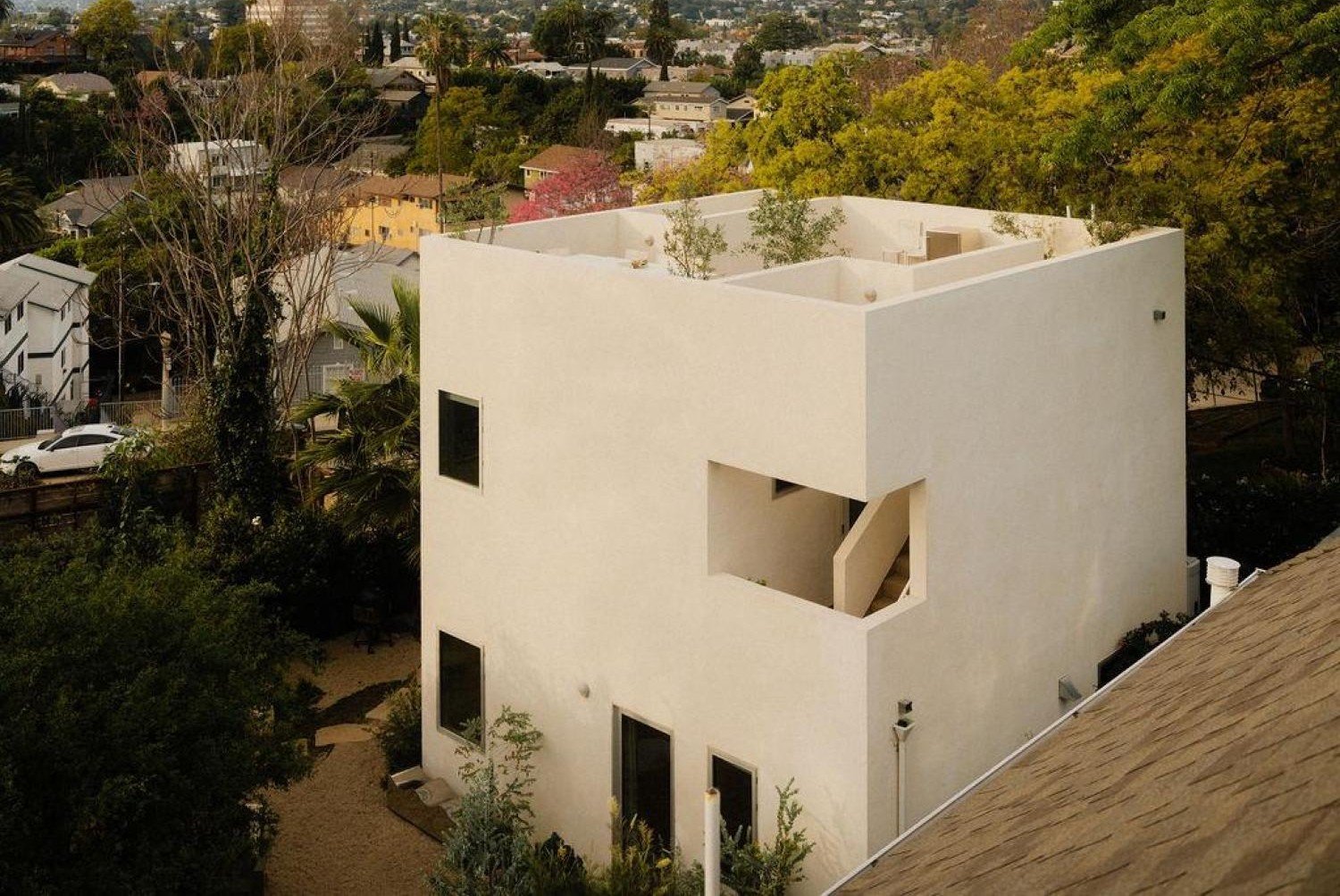 Granada form – Un cubo doméstico abierto a la ciudad (Justin Chung) (1) – copia