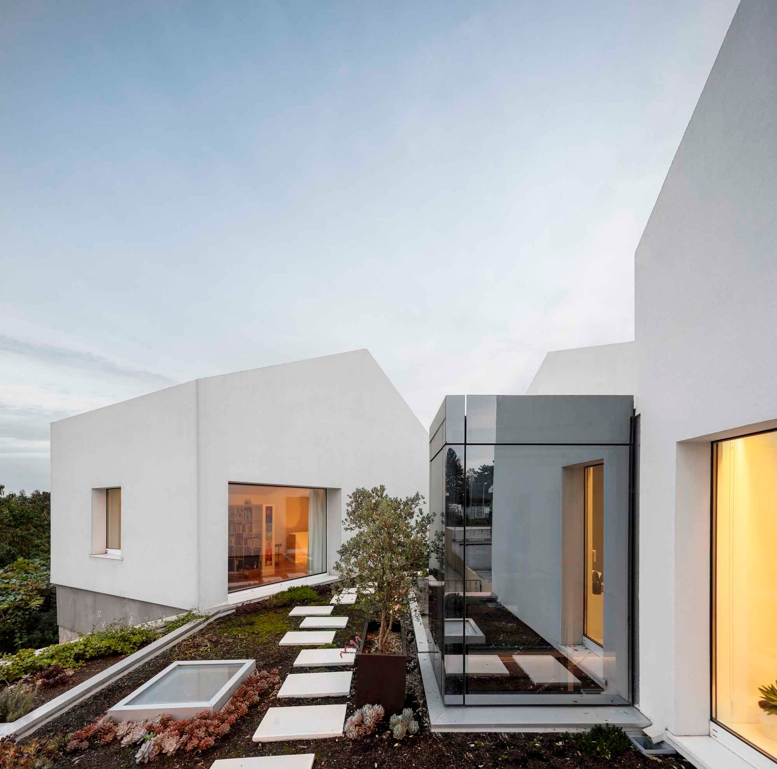 Casa Rio em Paredes do Atelier de Arquitectura Paulo Merlini Arc