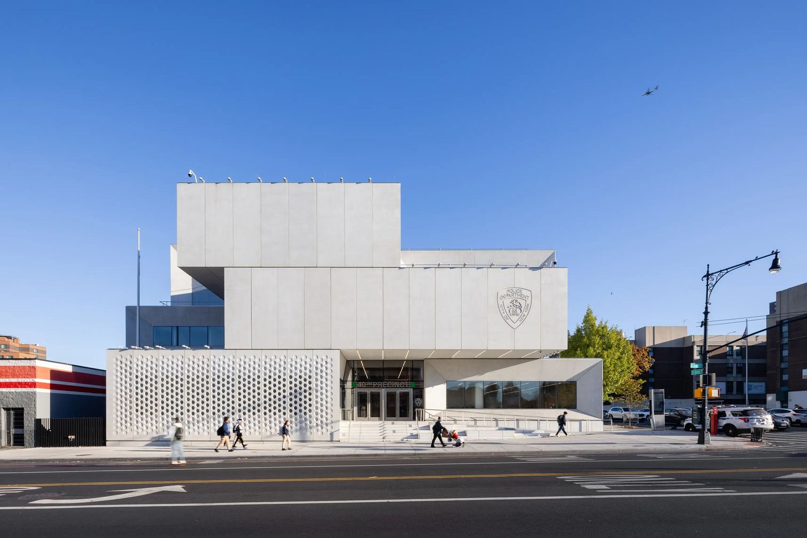 BIG-NYPD-40th-Precinct-New-York-AeB (1)