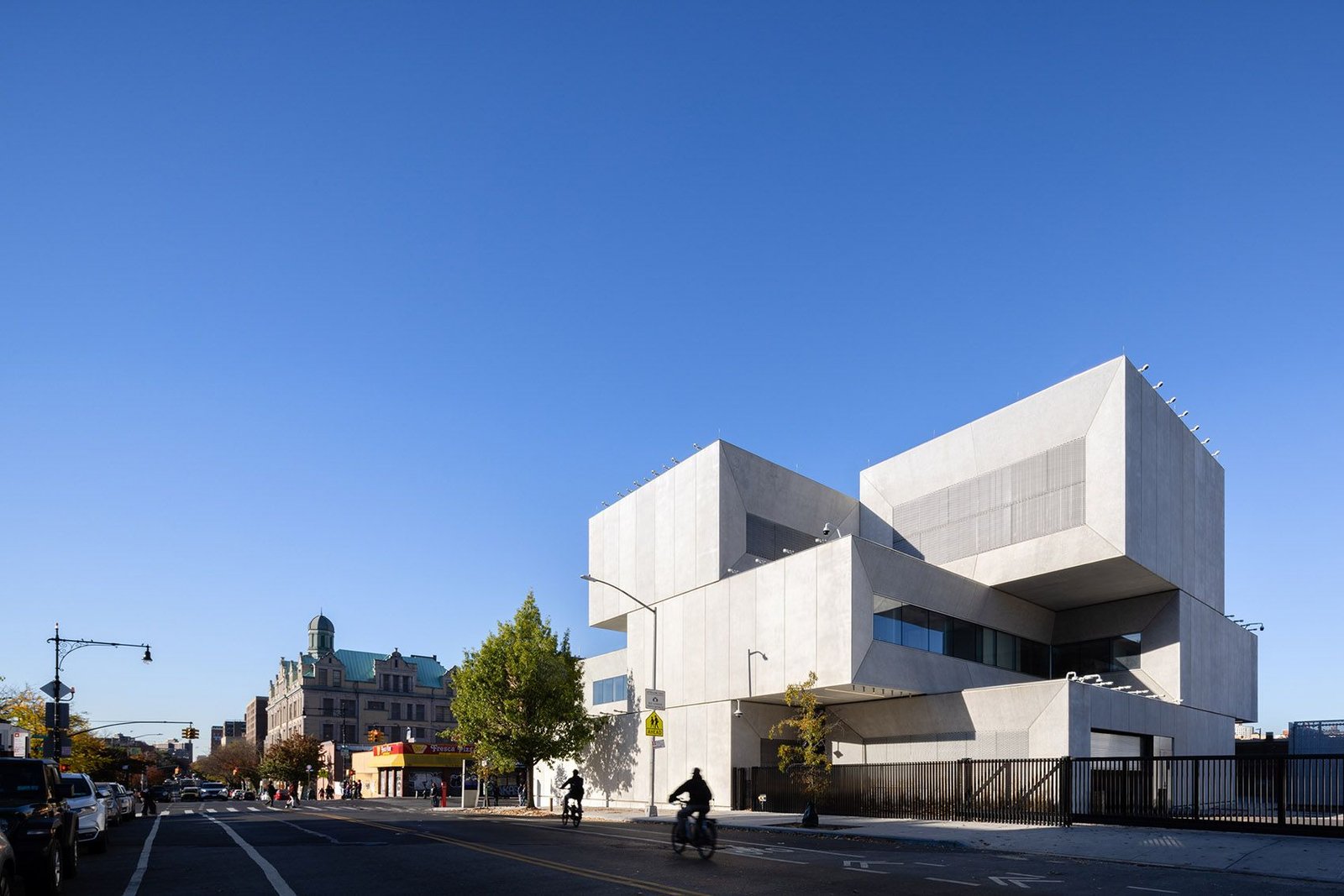 BIG-NYPD-40th-Precinct-New-York-AeB (2)