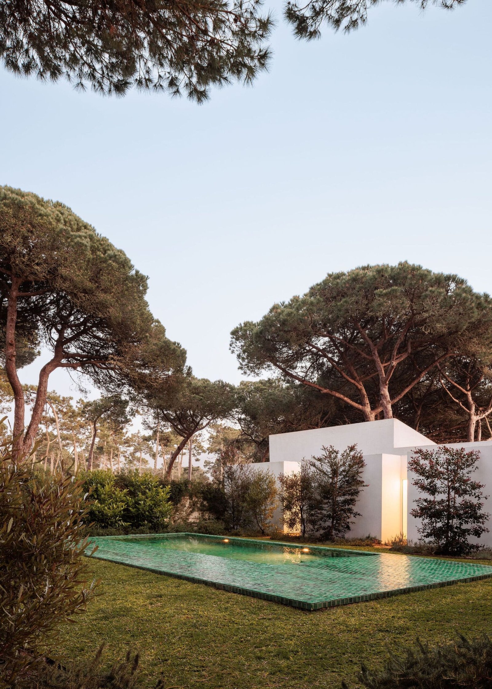 casa-pinhal-ss-and-rv-joao-tiago-aguiar-arquitectos_16