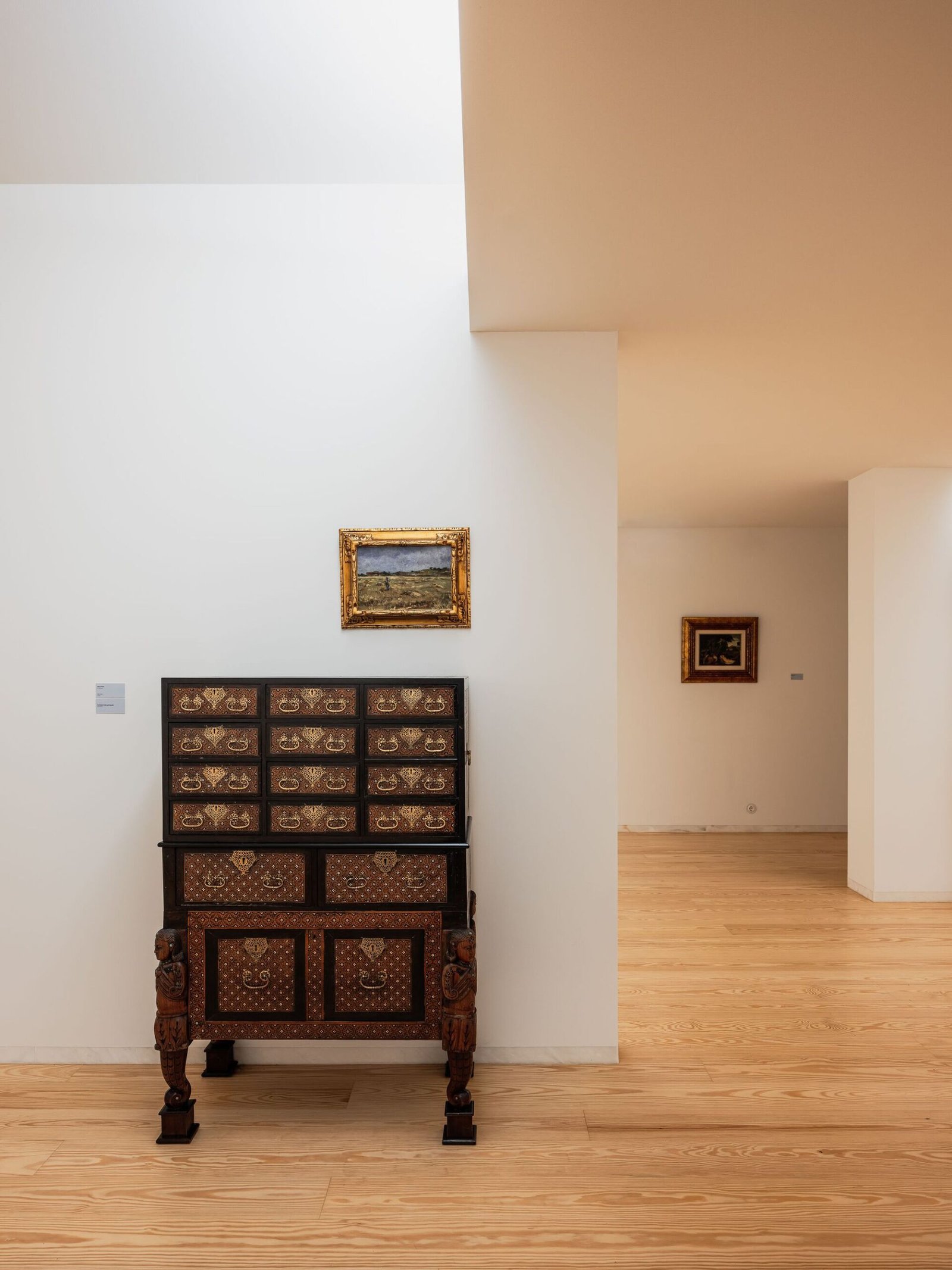 casa-sede-da-fundacao-gramaxo-alvaro-siza-vieira_12