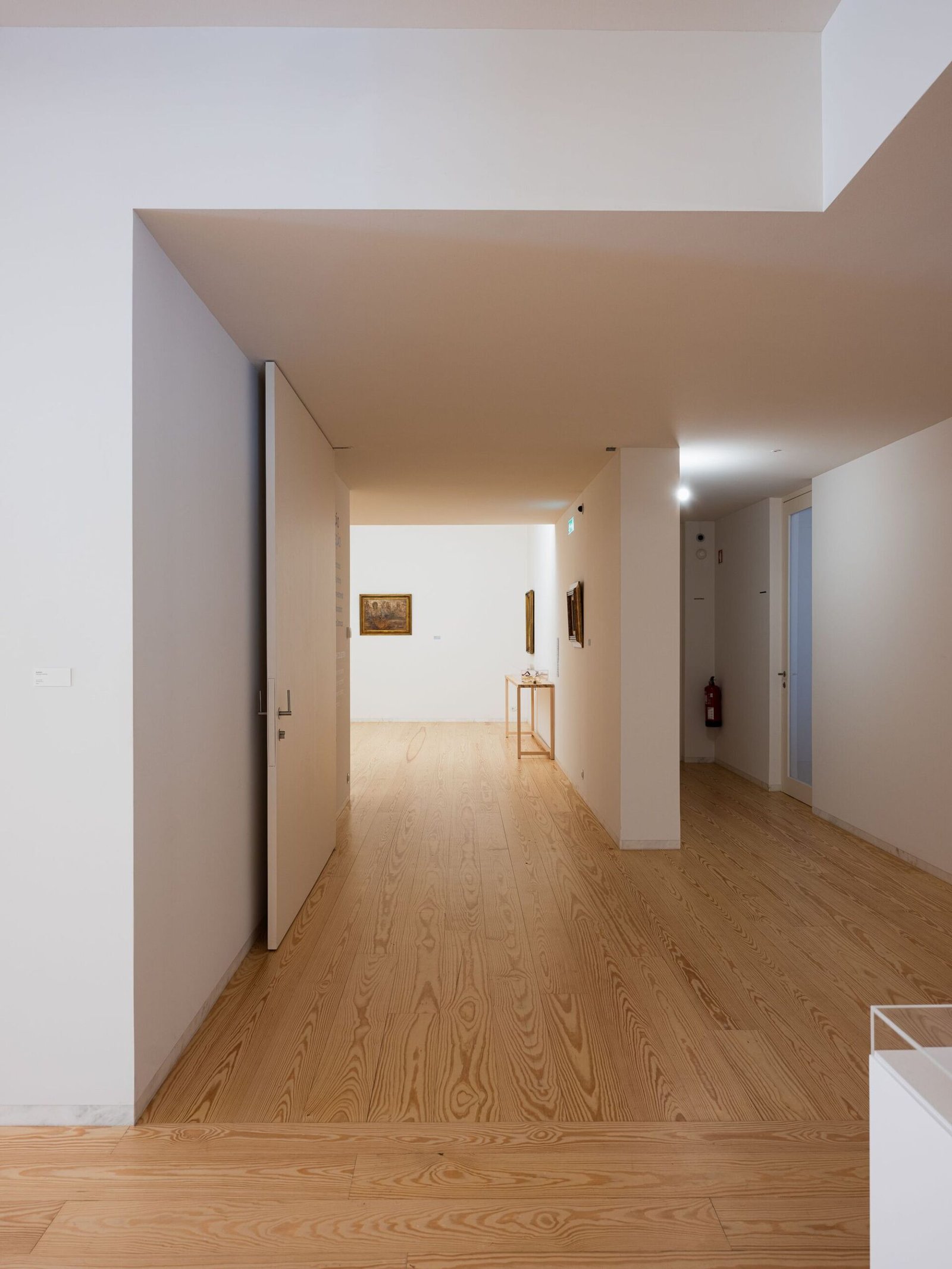 casa-sede-da-fundacao-gramaxo-alvaro-siza-vieira_21