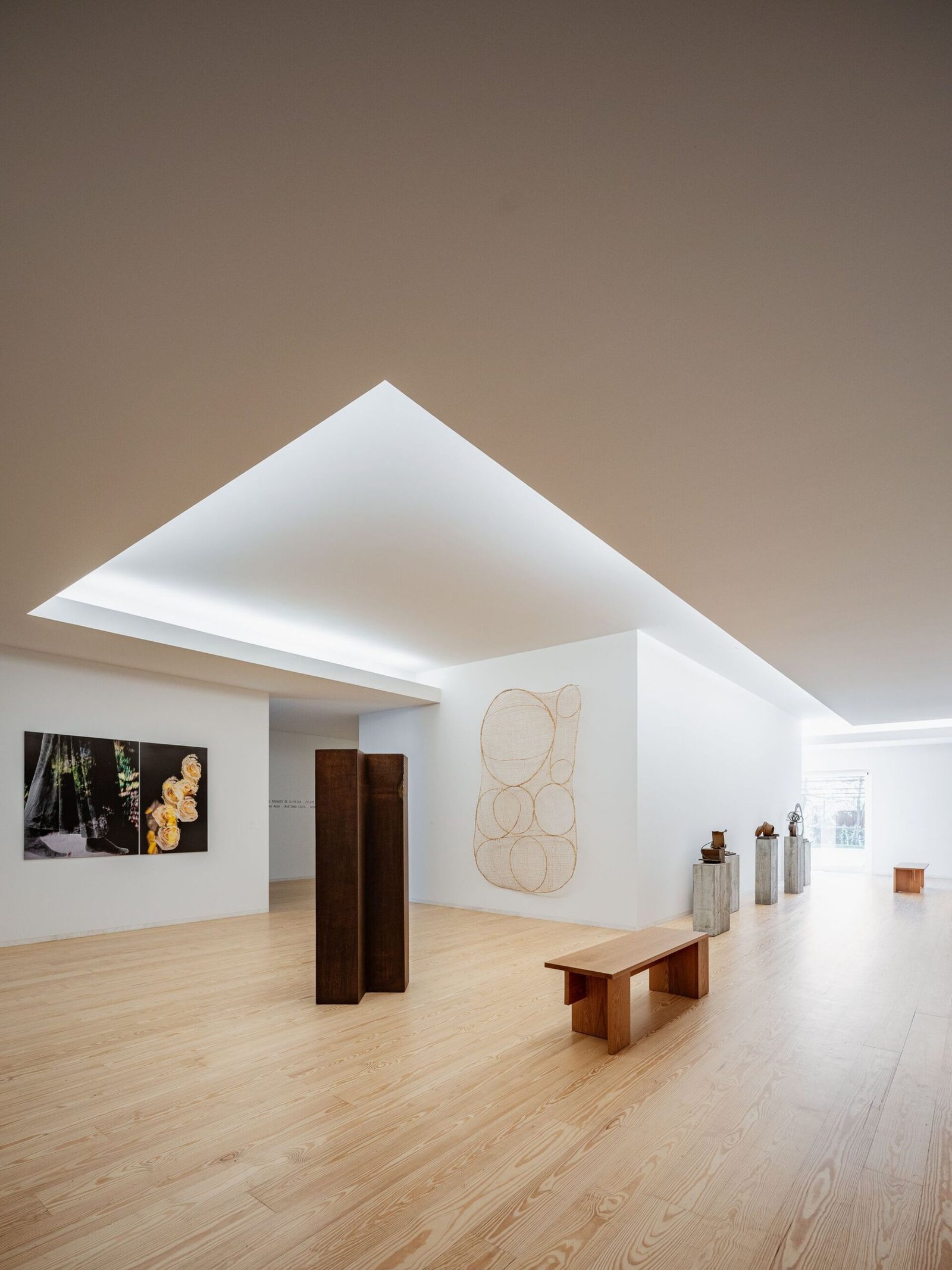 casa-sede-da-fundacao-gramaxo-alvaro-siza-vieira_24