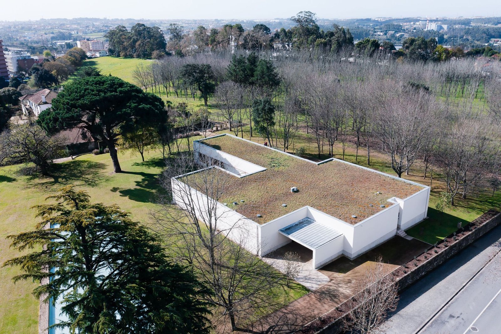 casa-sede-da-fundacao-gramaxo-alvaro-siza-vieira_33