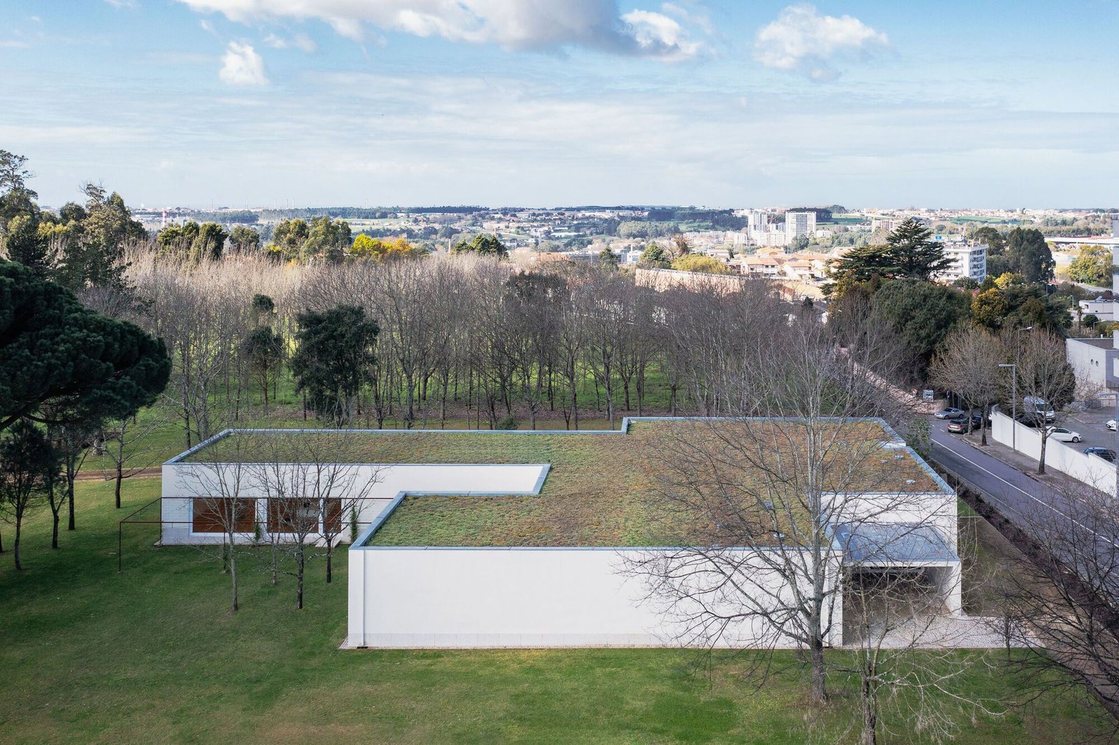 casa-sede-da-fundacao-gramaxo-alvaro-siza-vieira_35
