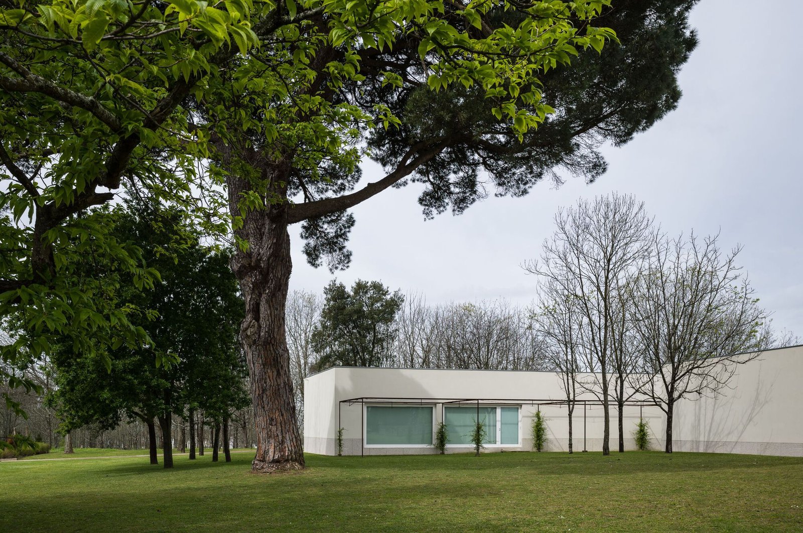casa-sede-da-fundacao-gramaxo-alvaro-siza-vieira_5