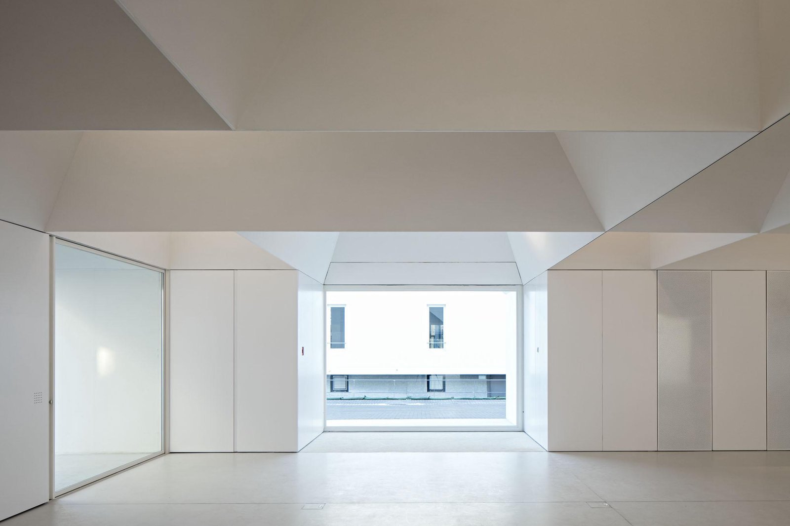 Centro _Convivencia_Grandola_Aires_Mateus_Nelson_Garrido_AeB (18)