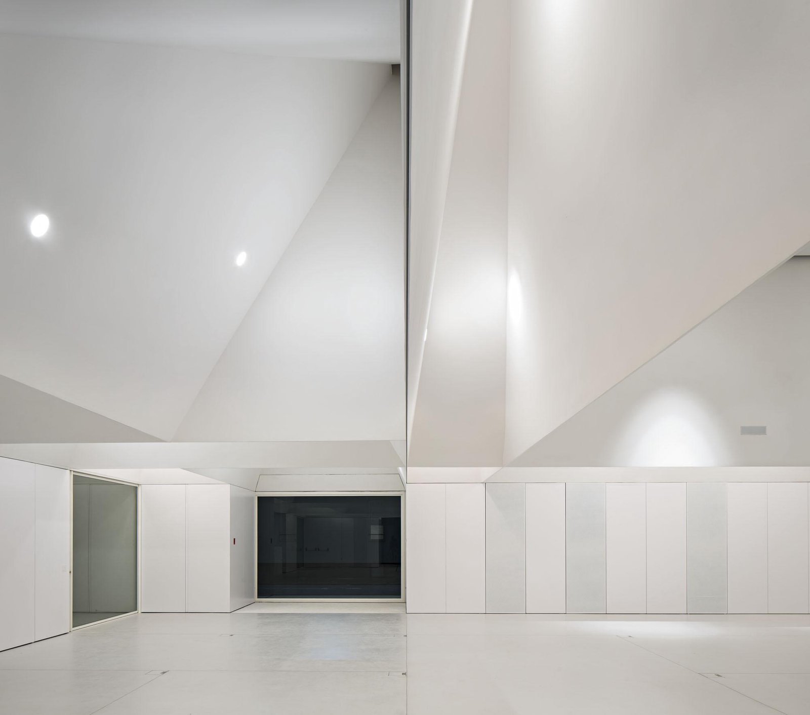 Centro _Convivencia_Grandola_Aires_Mateus_Nelson_Garrido_AeB (24)