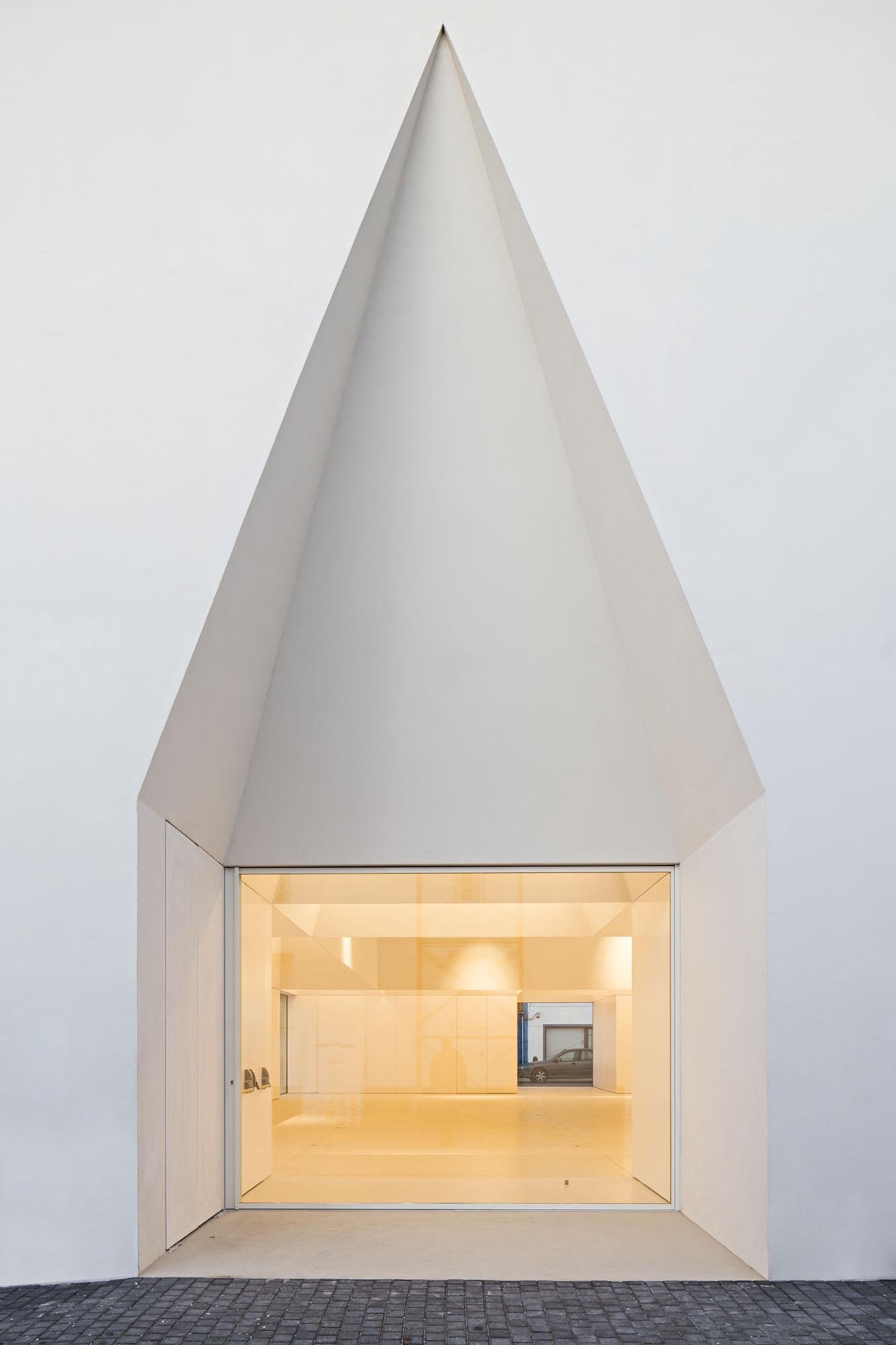 Centro _Convivencia_Grandola_Aires_Mateus_Nelson_Garrido_AeB (32)
