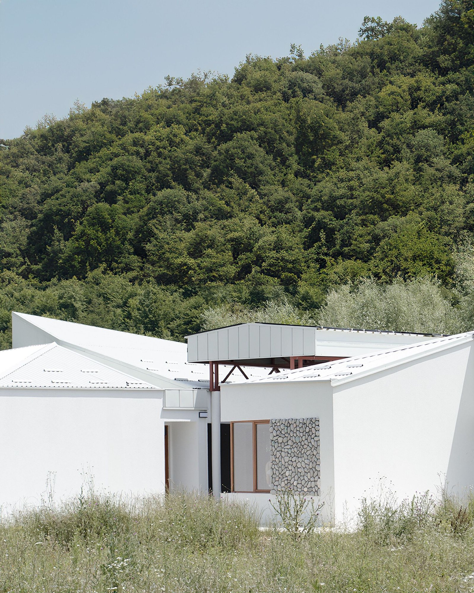 Centro_Visitantes_Đalovića_Pećina_AeB (10)