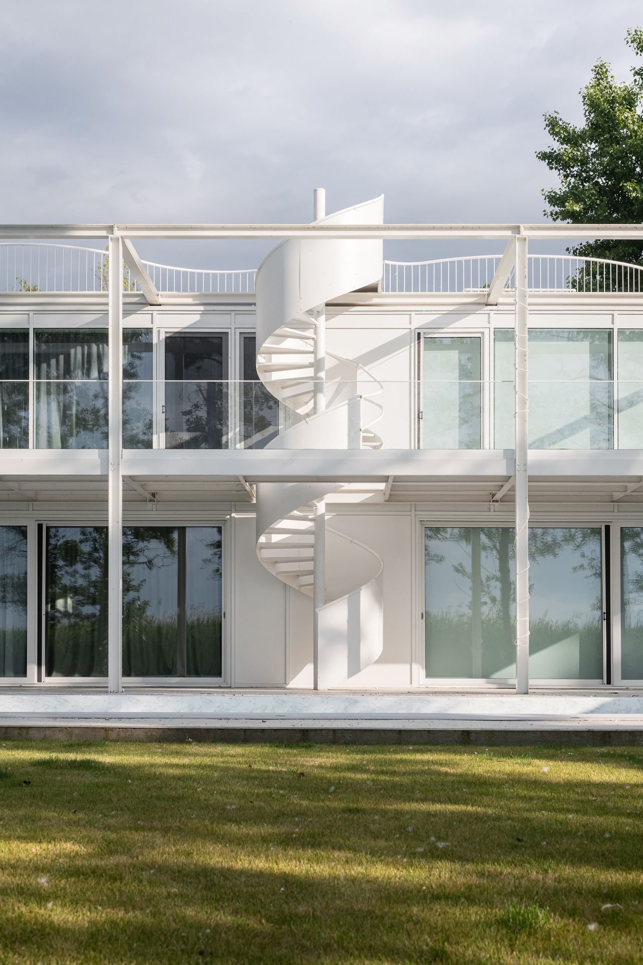 epitesz-studio-casa-lago-balaton-Norbert_Juhasz_AeB (5)