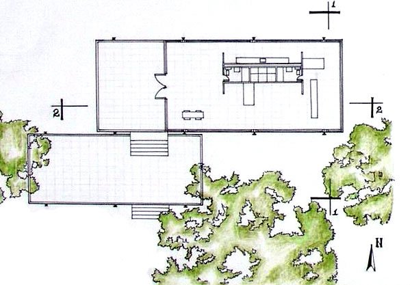 Planta arquitect&oacute;nica de la Casa Farnsworth con n&uacute;cleo central y terraza