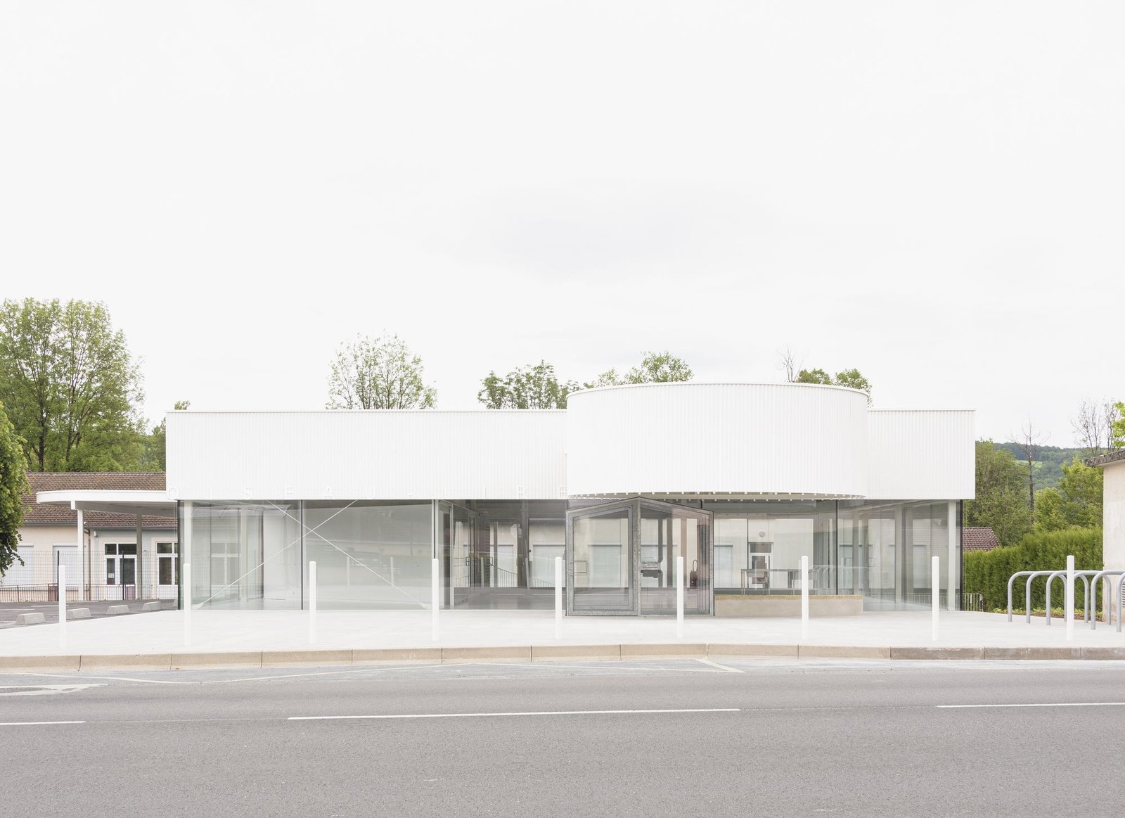 Gens_Estacion_Servicio_Ludmilla_Cerveny_AeB (1)