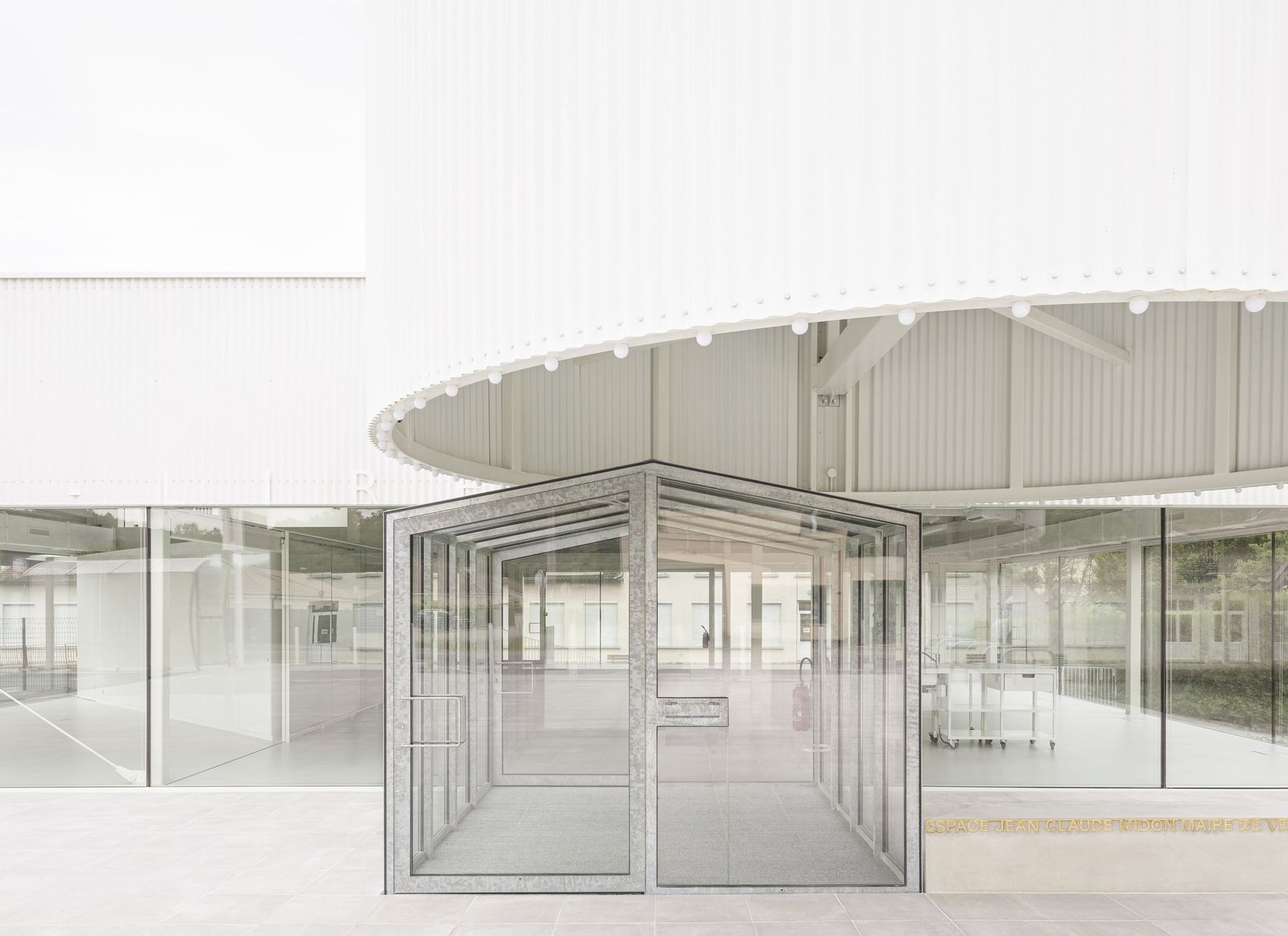Gens_Estacion_Servicio_Ludmilla_Cerveny_AeB (4)