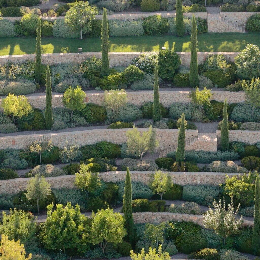 Jard&iacute;n de la Casa del Agua de Fernando Caruncho en Porto Heli, Grecia