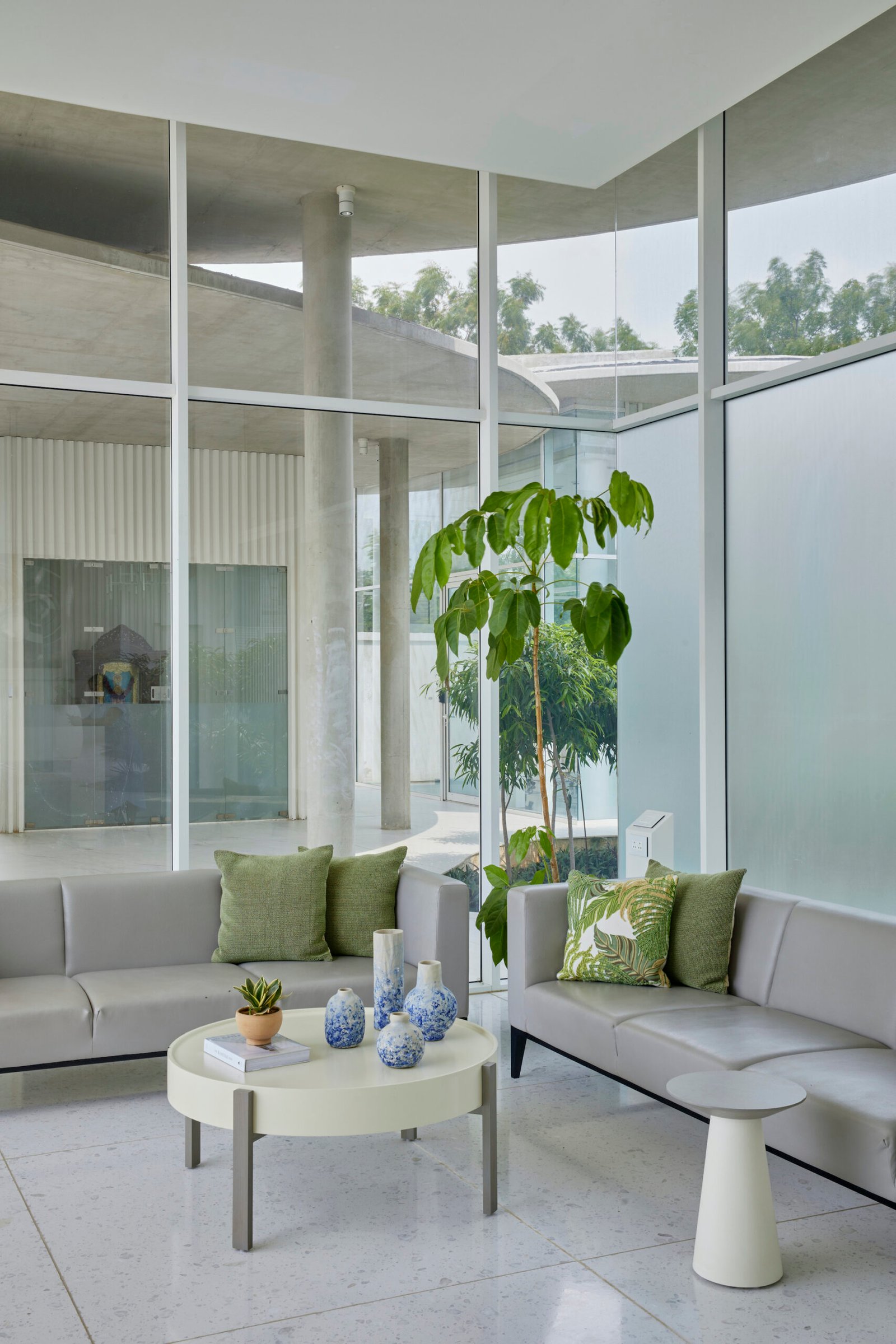 amoeba-office-hiren-patel-architects_9