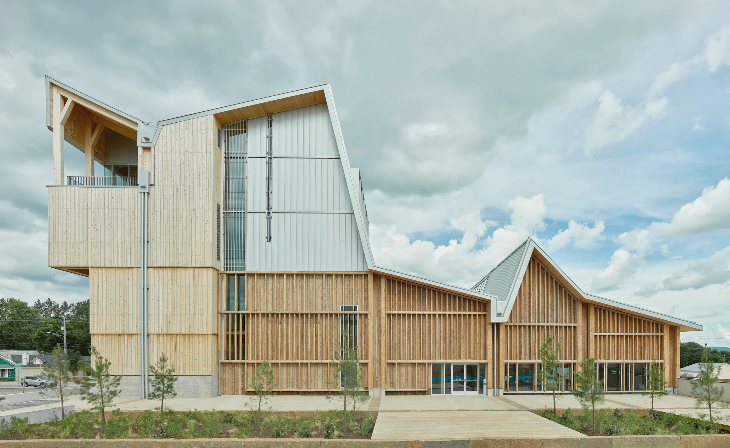 Anthony Timberlands Center de la Universidad de Arkansas construido con estructura de madera