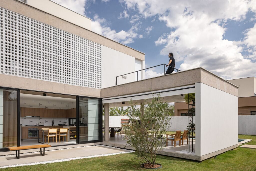 casa-taquari-estudio-empena_Joana_Franca_Aeb (7)