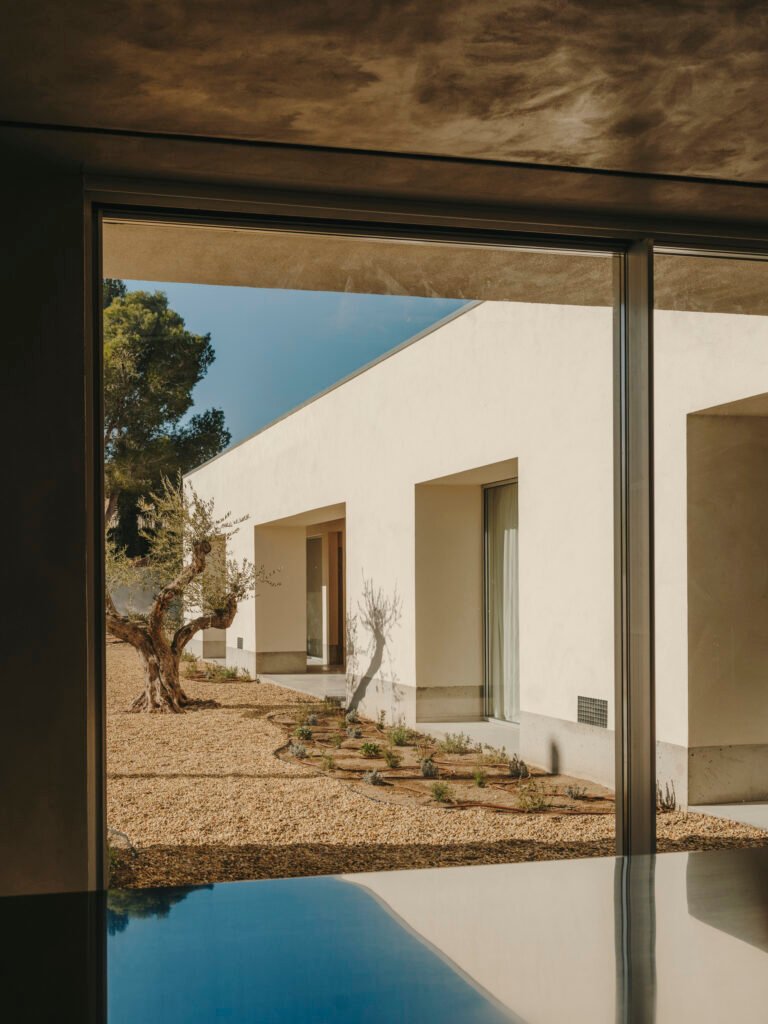 casa-td-skye-maunsell-studio-plus-jordi-veciana-plus-juan-gurrea-rumeu_15