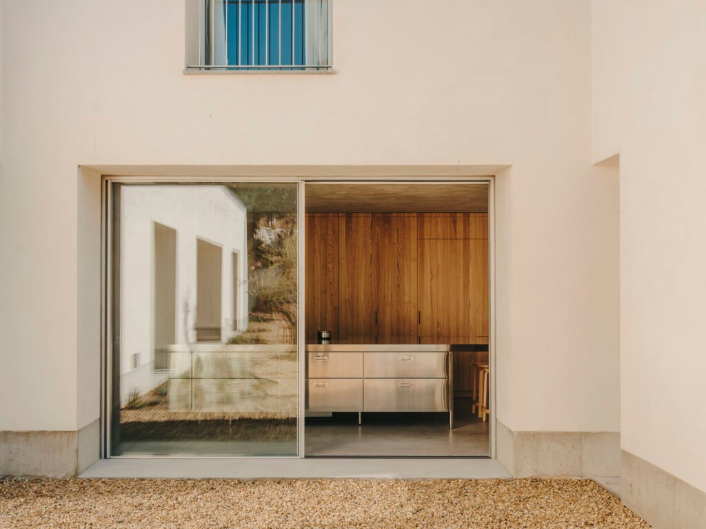 casa-td-skye-maunsell-studio-plus-jordi-veciana-plus-juan-gurrea-rumeu_18