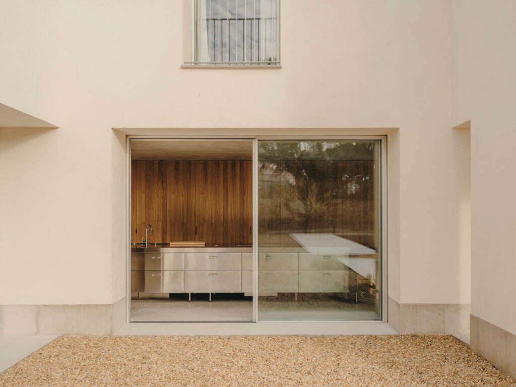 casa-td-skye-maunsell-studio-plus-jordi-veciana-plus-juan-gurrea-rumeu_31