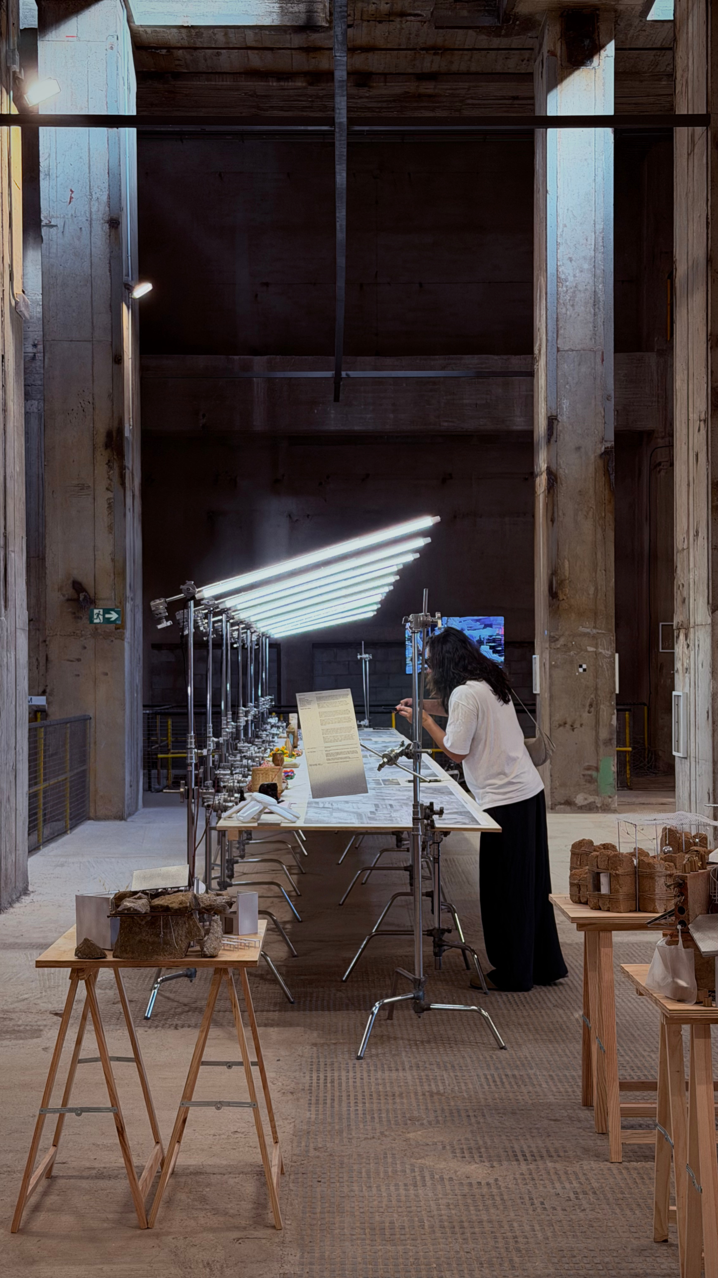 Exposici&oacute;n del Congreso Mundial de Arquitectos UIA 2026 en el interior de las Tres Chimeneas de Sant Adri&agrave; de Bes&ograve;s