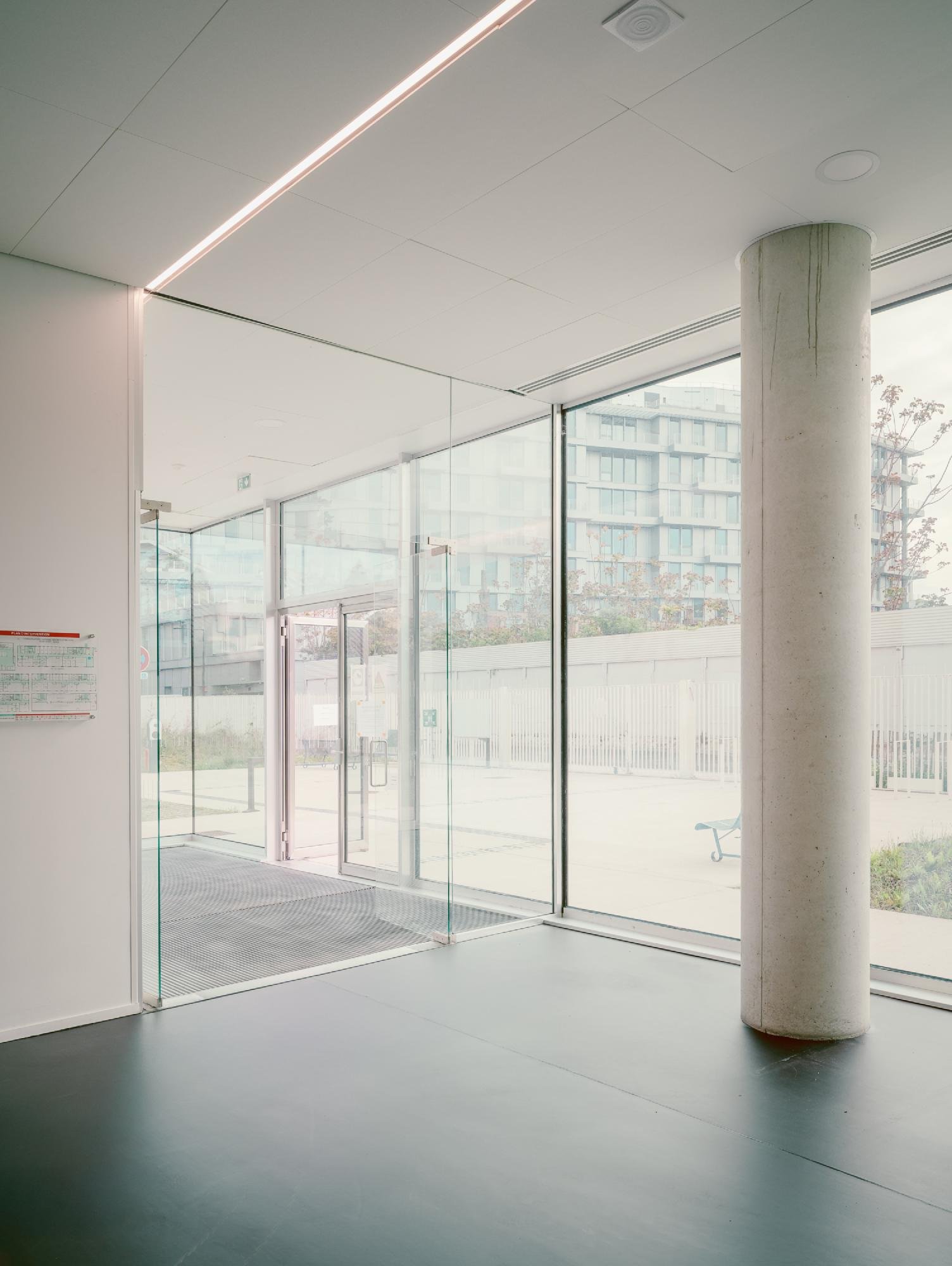 Guervilly_Mauffret_Edificio_investgiaci&oacute;n_CNAM_Synergie_Aldo_Amoretti_AeB (11)