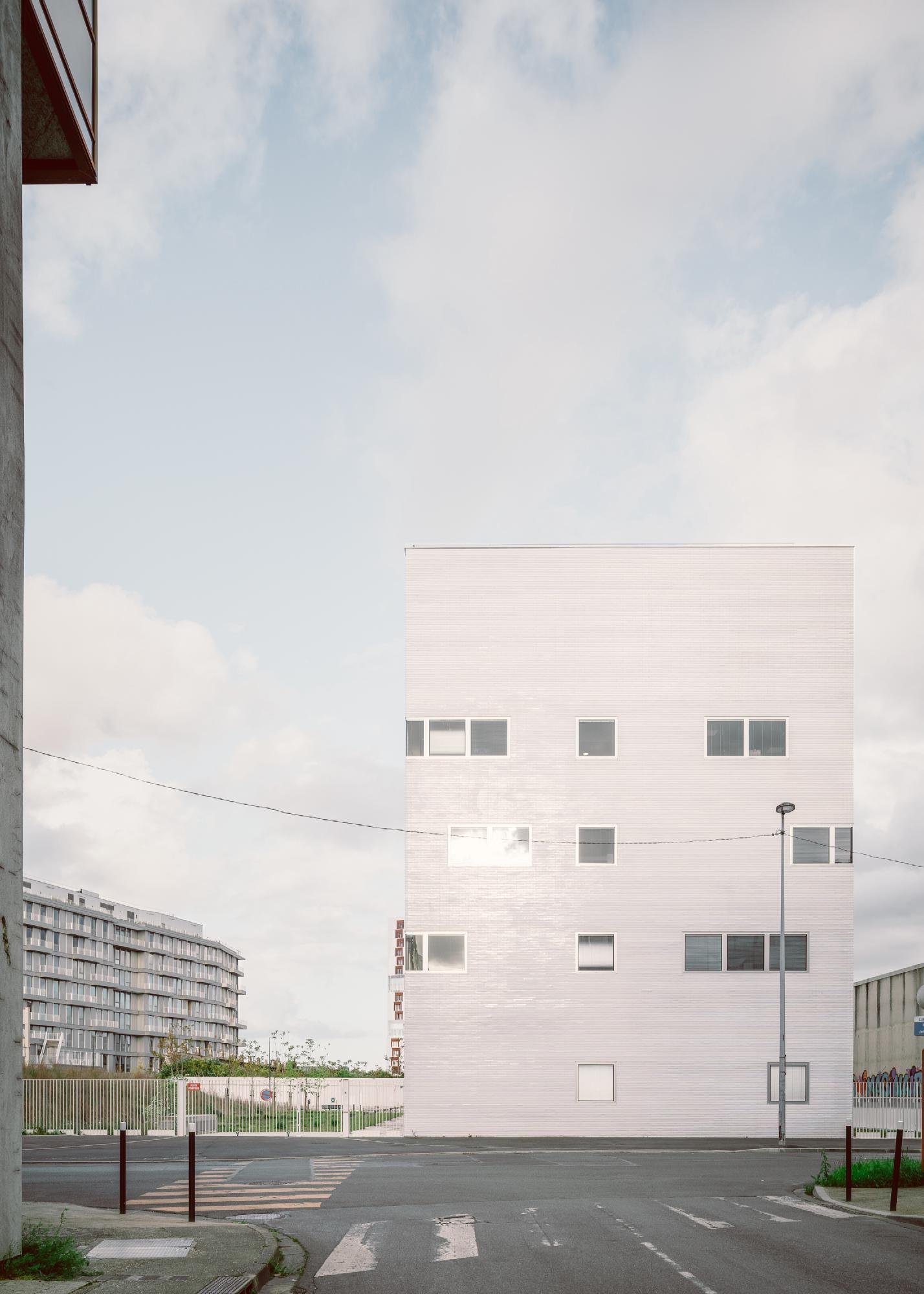 Guervilly_Mauffret_Edificio_investgiaci&oacute;n_CNAM_Synergie_Aldo_Amoretti_AeB (4)