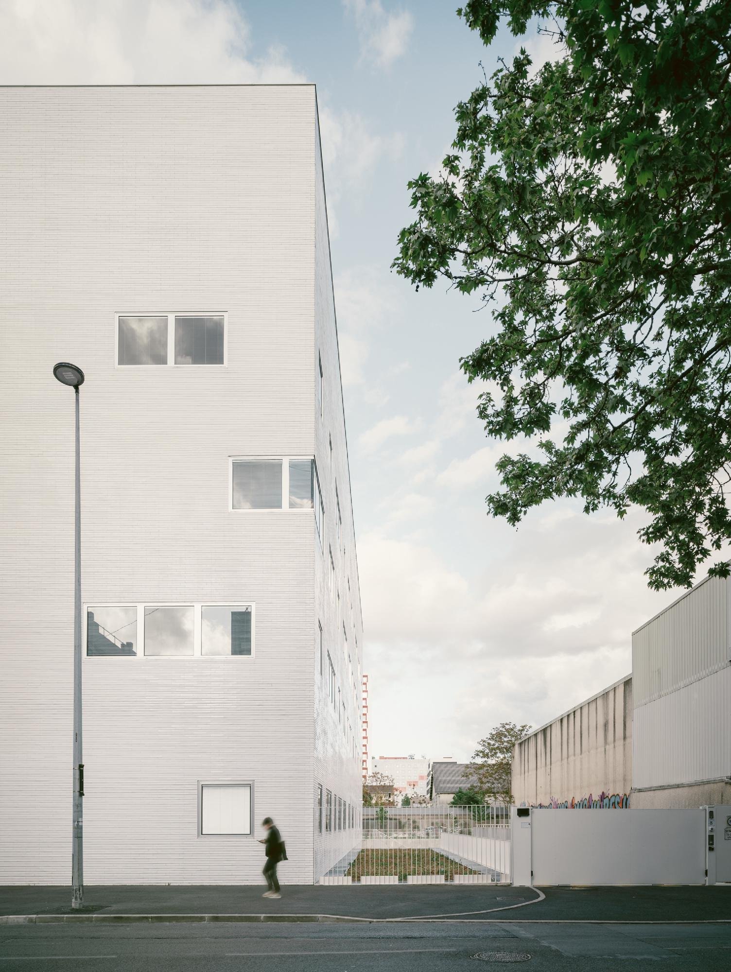 Guervilly_Mauffret_Edificio_investgiaci&oacute;n_CNAM_Synergie_Aldo_Amoretti_AeB (5)