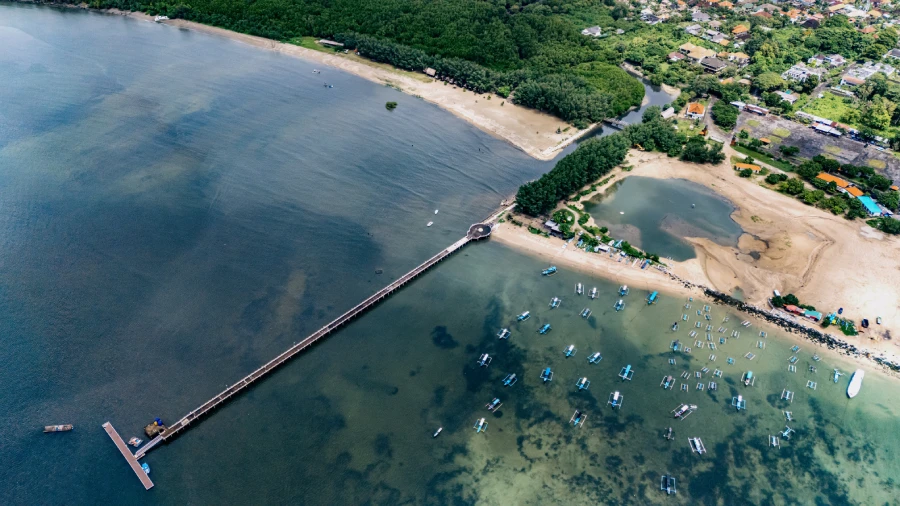 Pengembak Beach en Sanur, Bali, sede de Jia Curated 2026