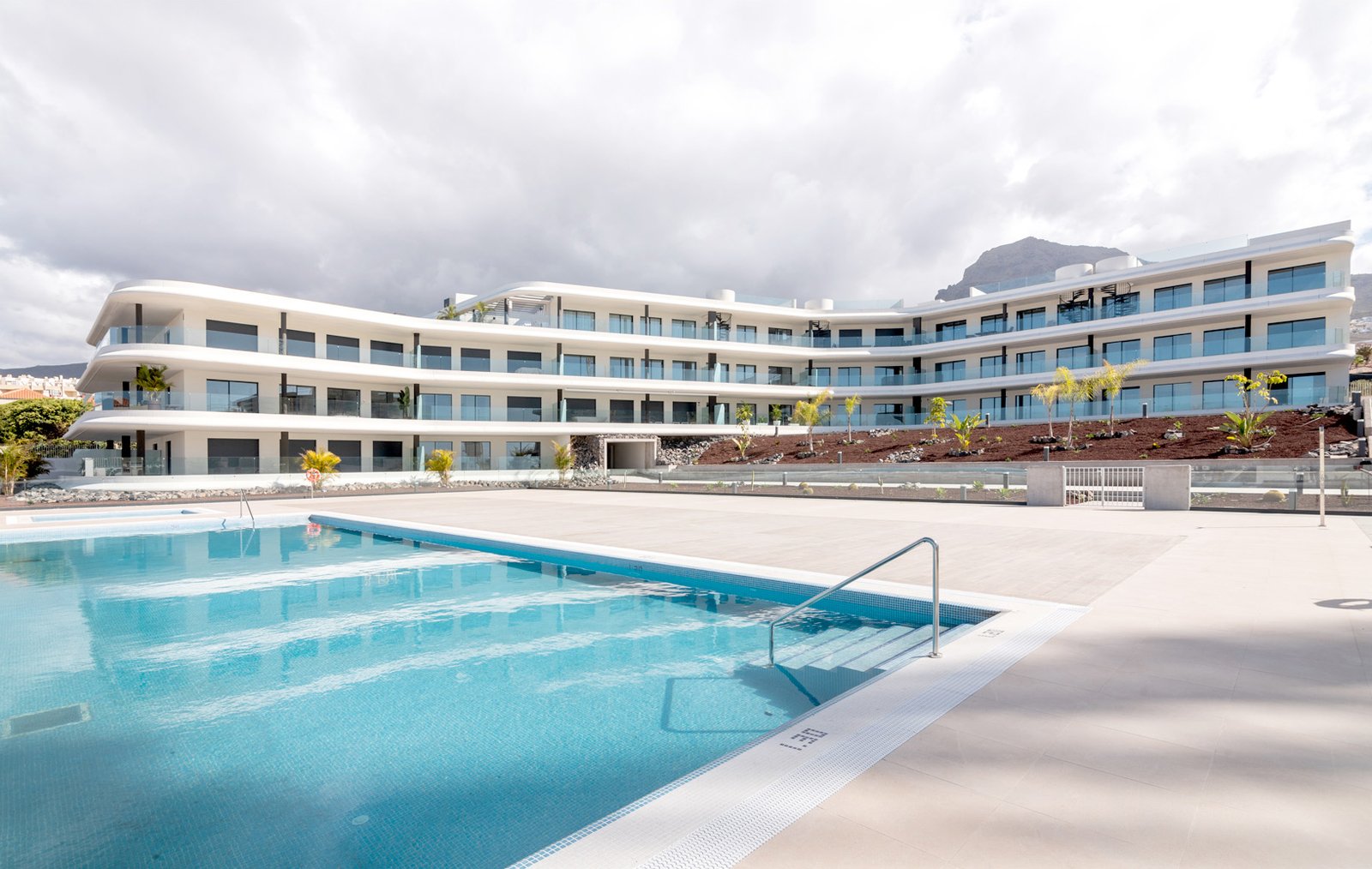 Makin_Molowny_Portela_Residencial_Atlantic_Homes_Flavio_Dorta_AeB (8)