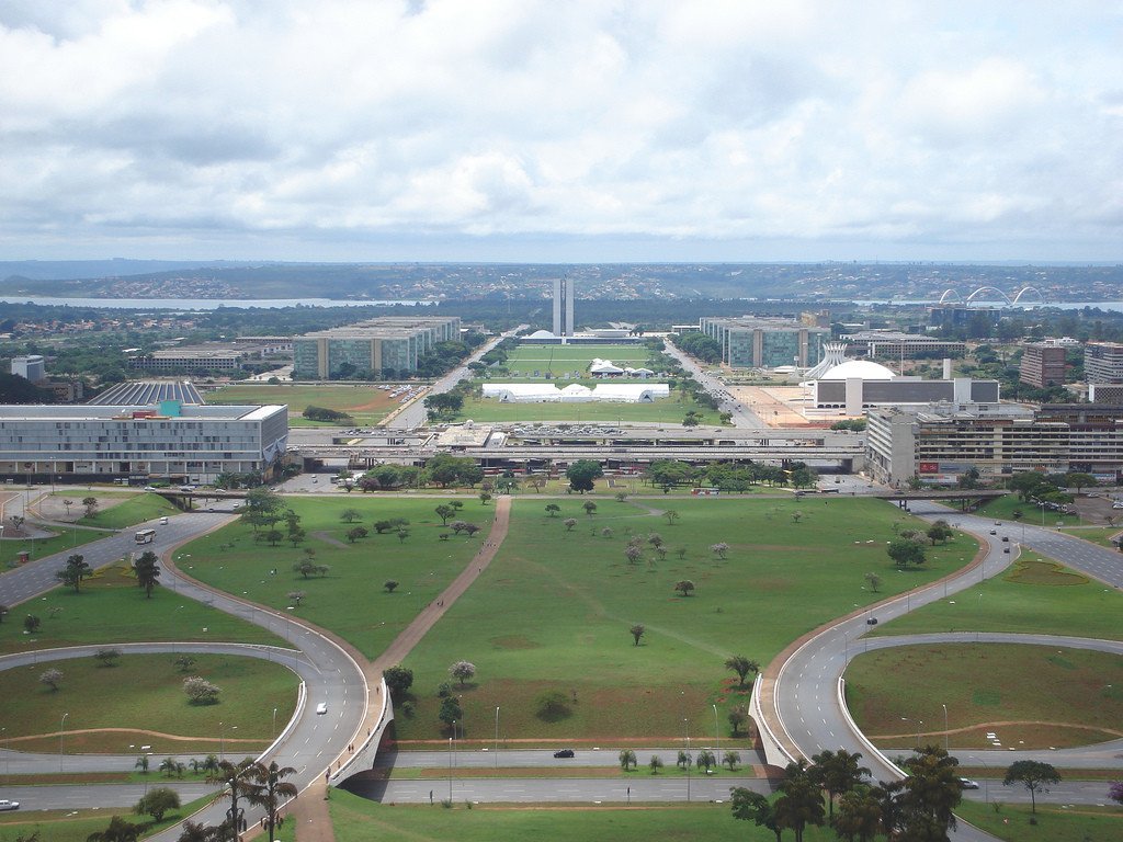 monumental_axis_c_Limongi