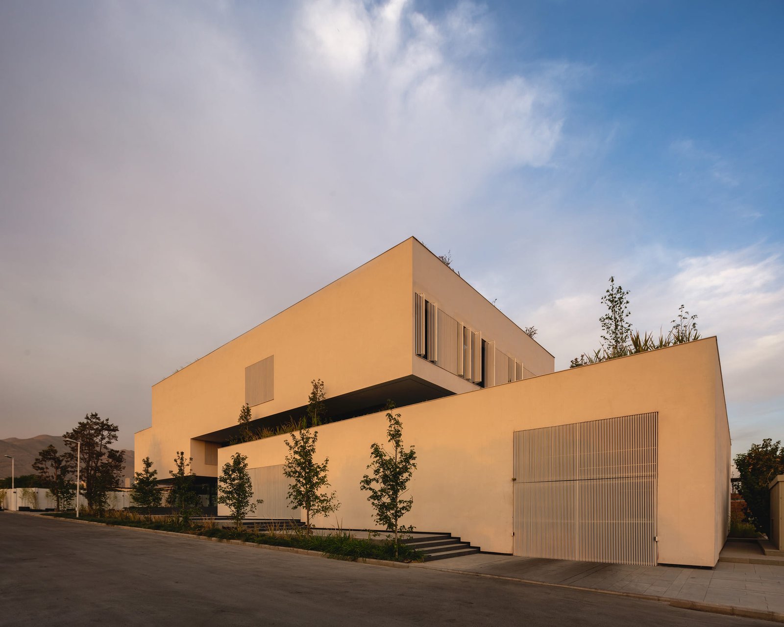 NOIR_Office_Oficina_Rahyaft_Deed_Studio_AeB (17)