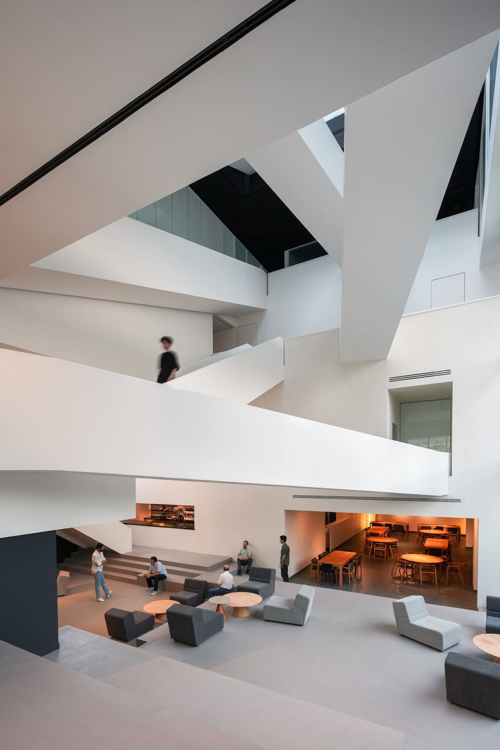 NOIR_Office_Oficina_Rahyaft_Deed_Studio_AeB (5)