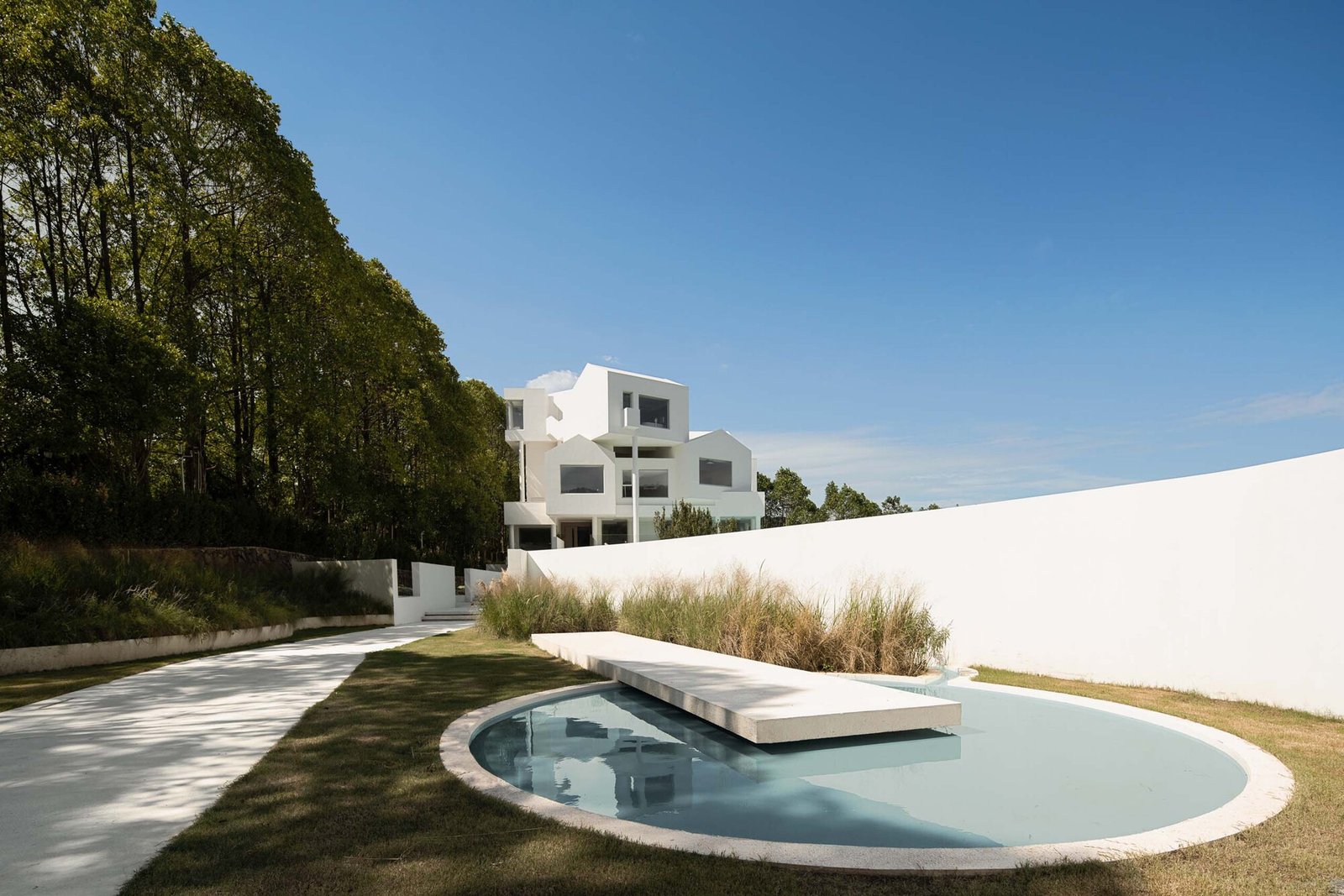 not-ready-miwo-hotel-at-design_3 (1)