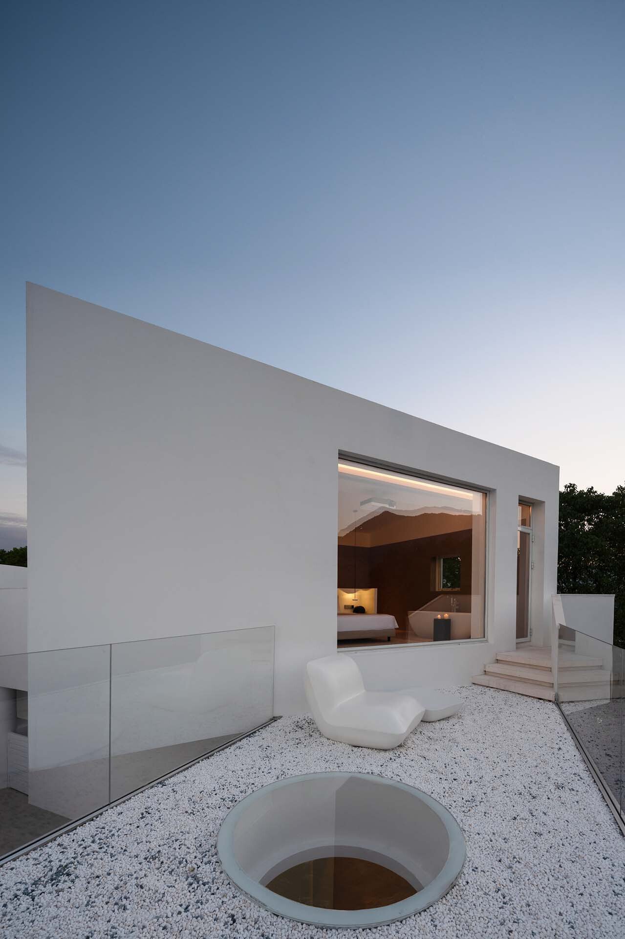 not-ready-miwo-hotel-at-design_7