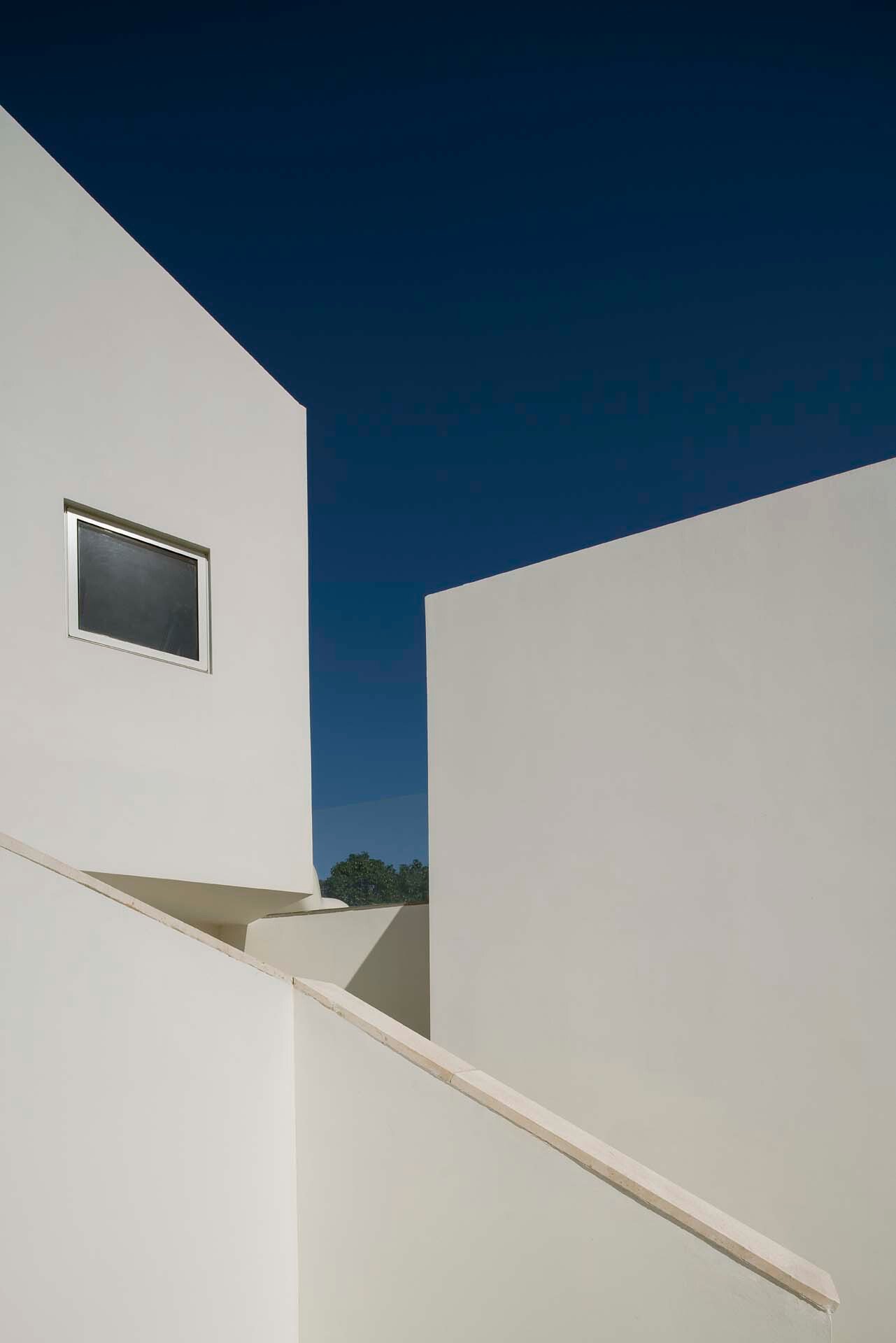 not-ready-miwo-hotel-at-design_9