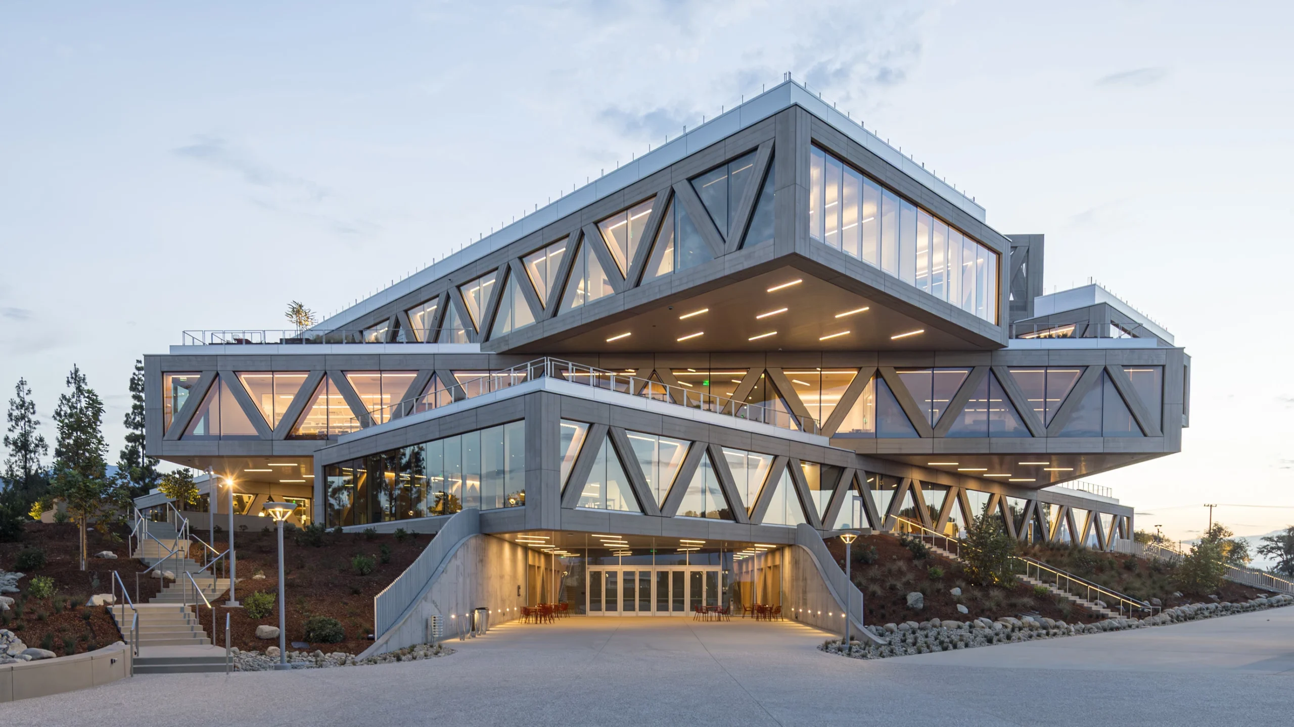 Robert Day Sciences Center de BIG en Claremont McKenna College, seleccionado por el Prix Versailles 2026