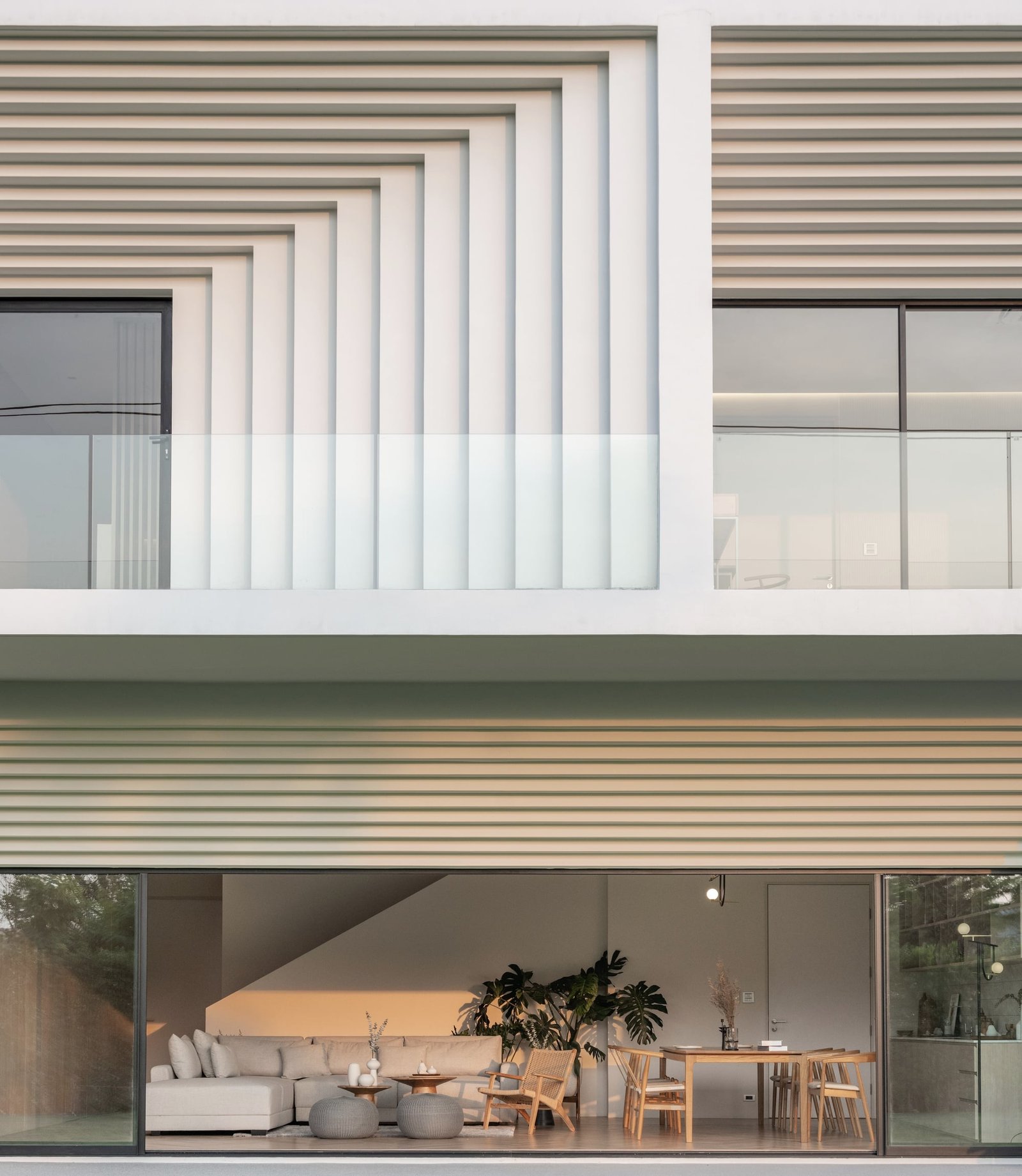 WARchitect_Residencia_Empotrada_Rungkit_Charoenwat_AeB (1)