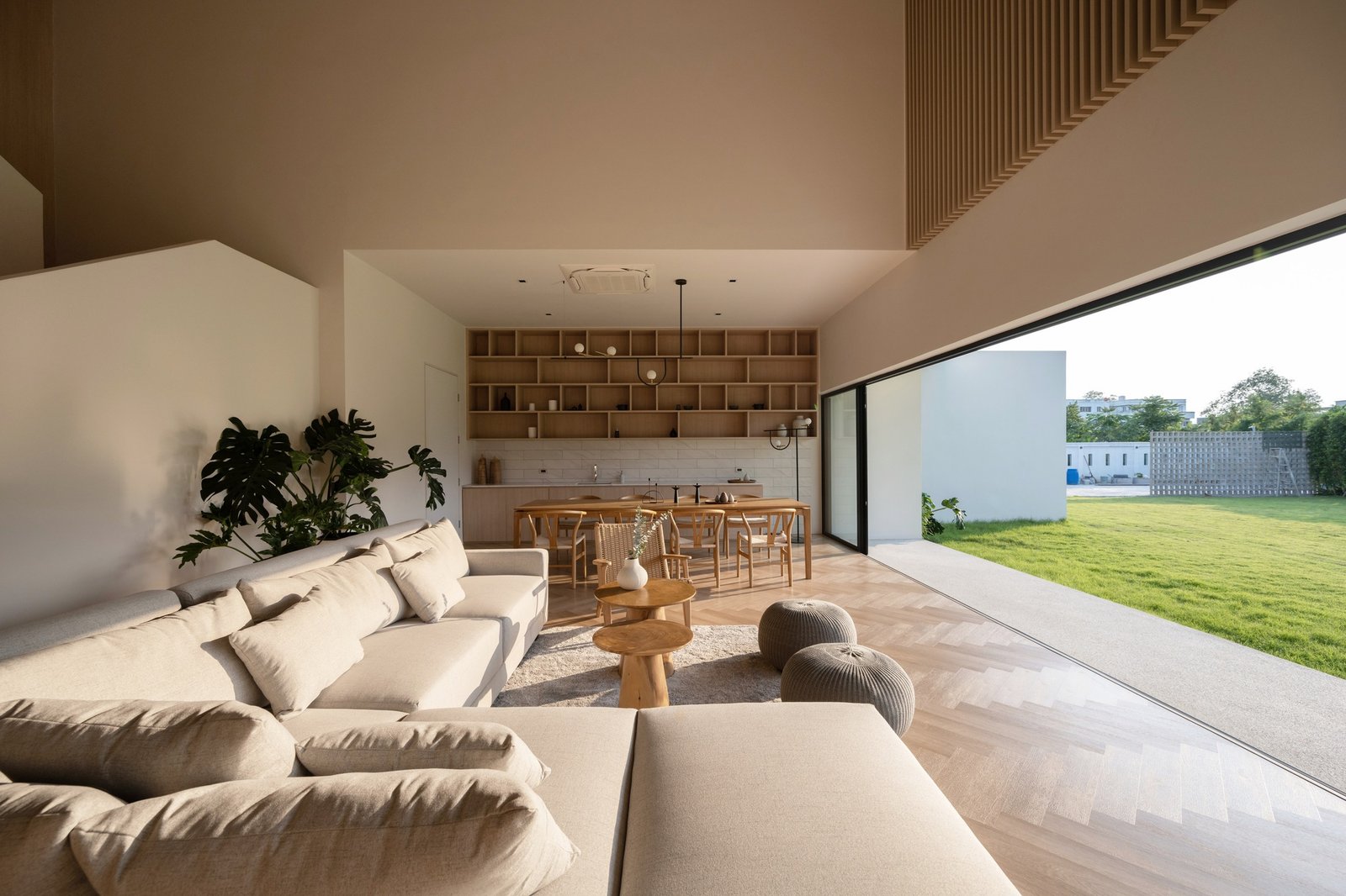 WARchitect_Residencia_Empotrada_Rungkit_Charoenwat_AeB (9)