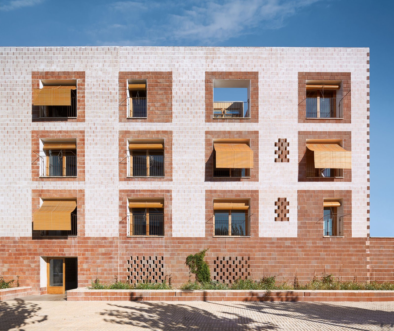 08014-arquitectura_24hpp-eivissa_01
